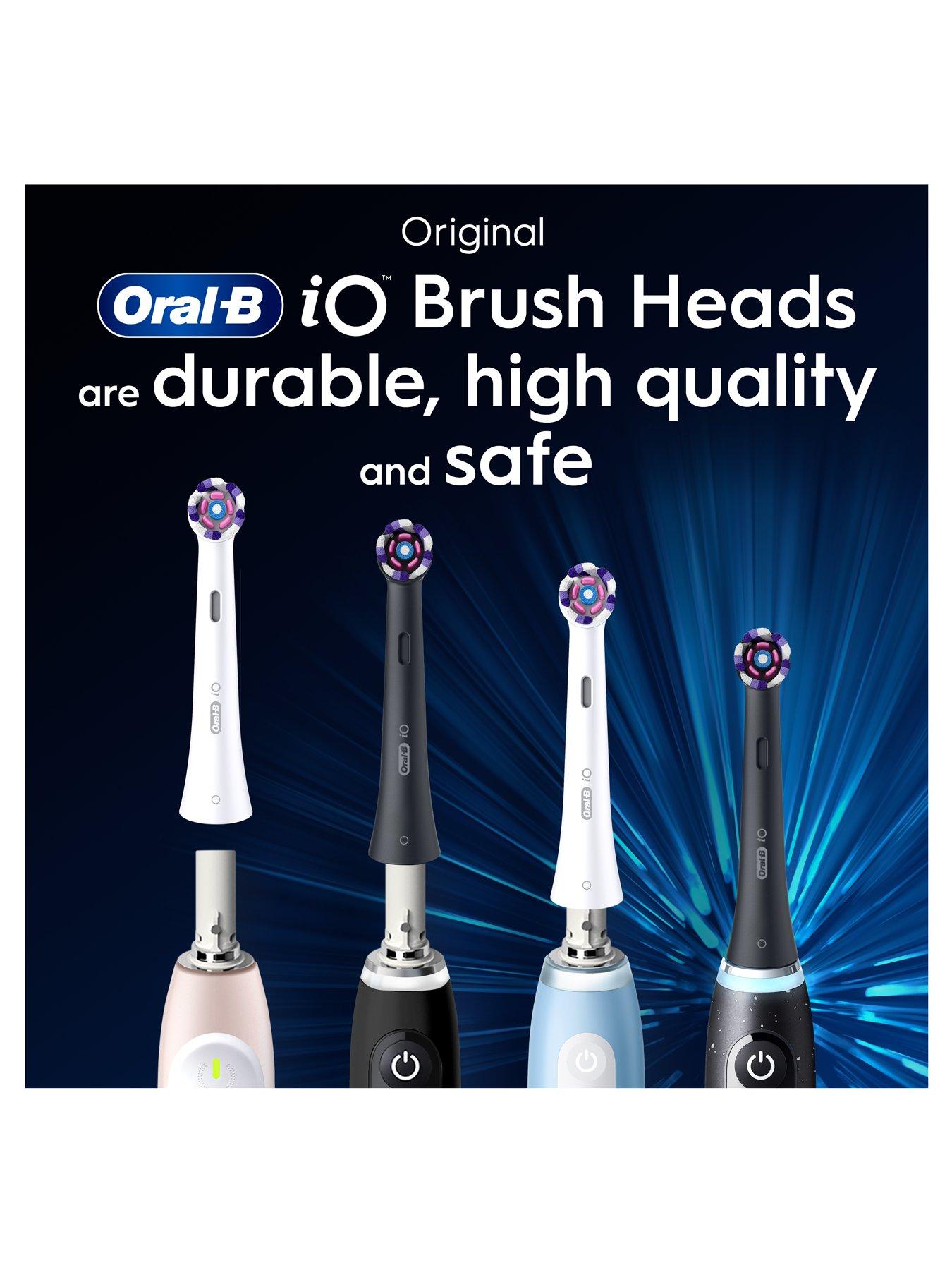 Image 7 of 7 of Oral-B Oral-B iO Radiant White 2ct