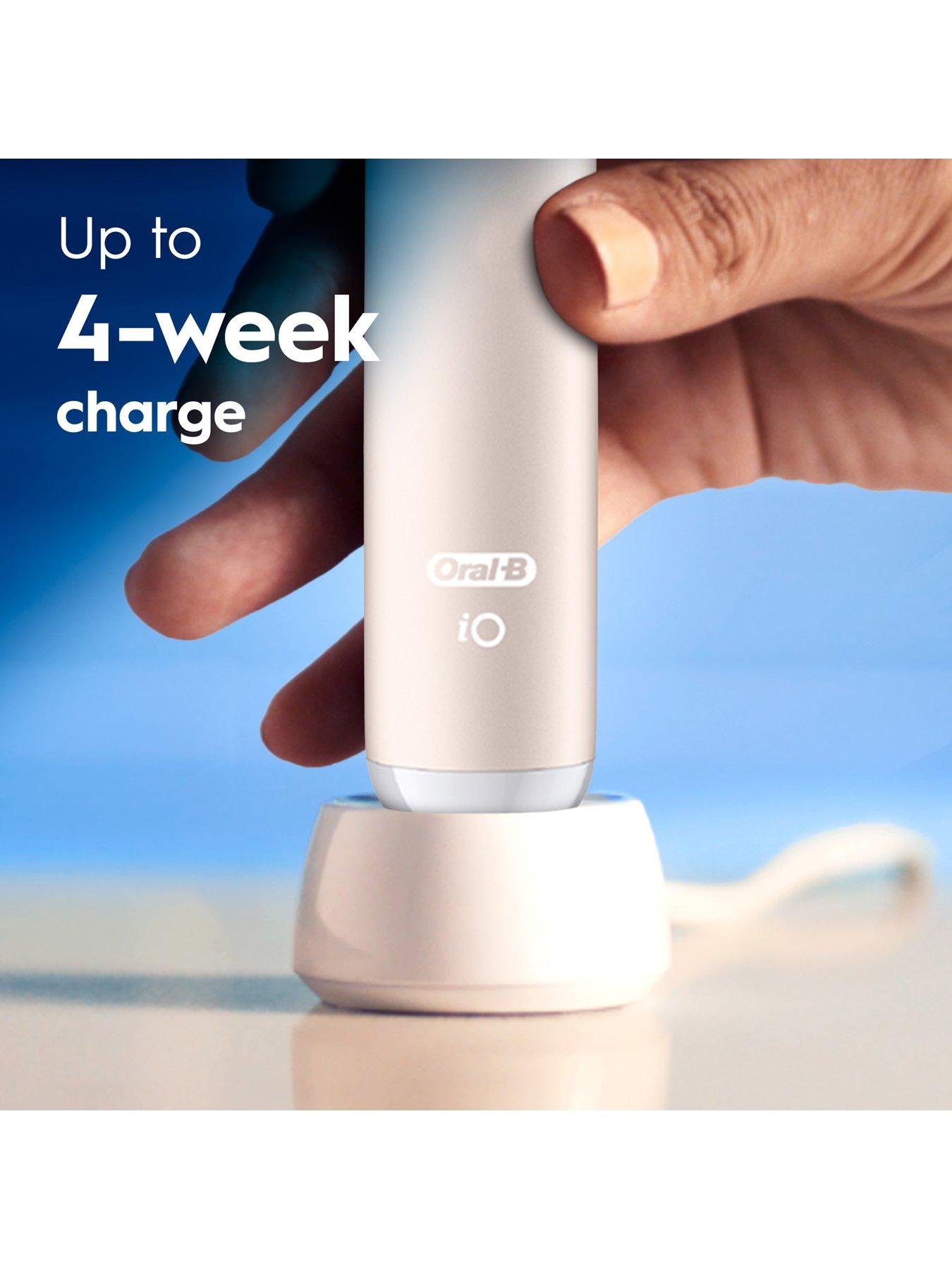 Image 6 of 7 of Oral-B Oral-B iO2 Calm Pink Electric Toothbrush