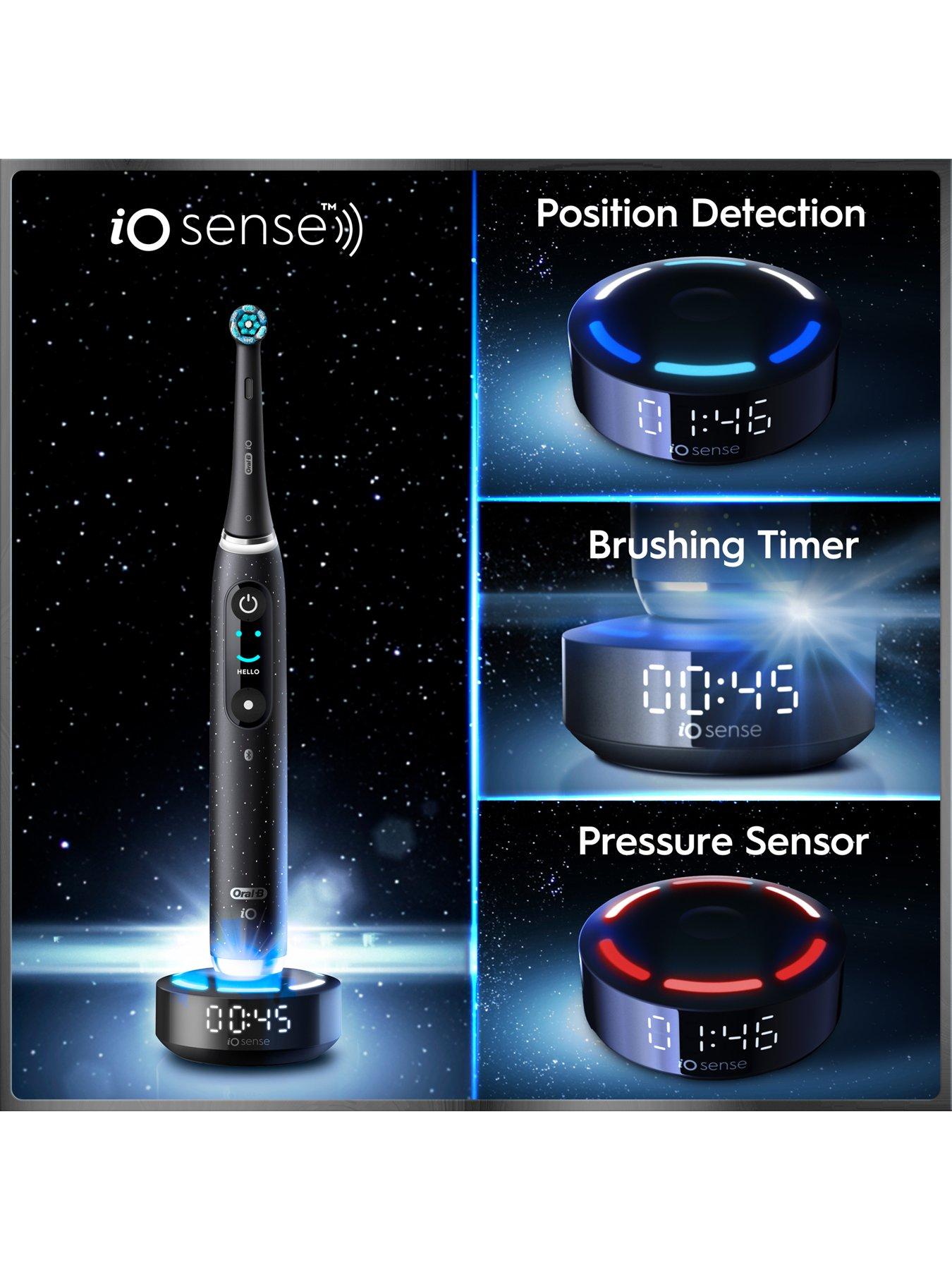 Image 6 of 8 of Oral-B Oral-B iO10 Cosmic Black Special Edition