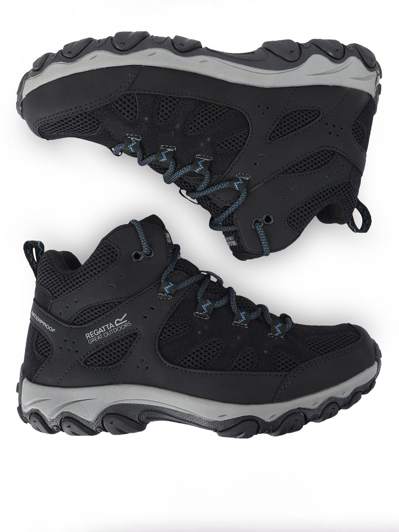 Image 3 of 7 of Regatta Womens Edgepoint IV Mid Walking Boots - Black