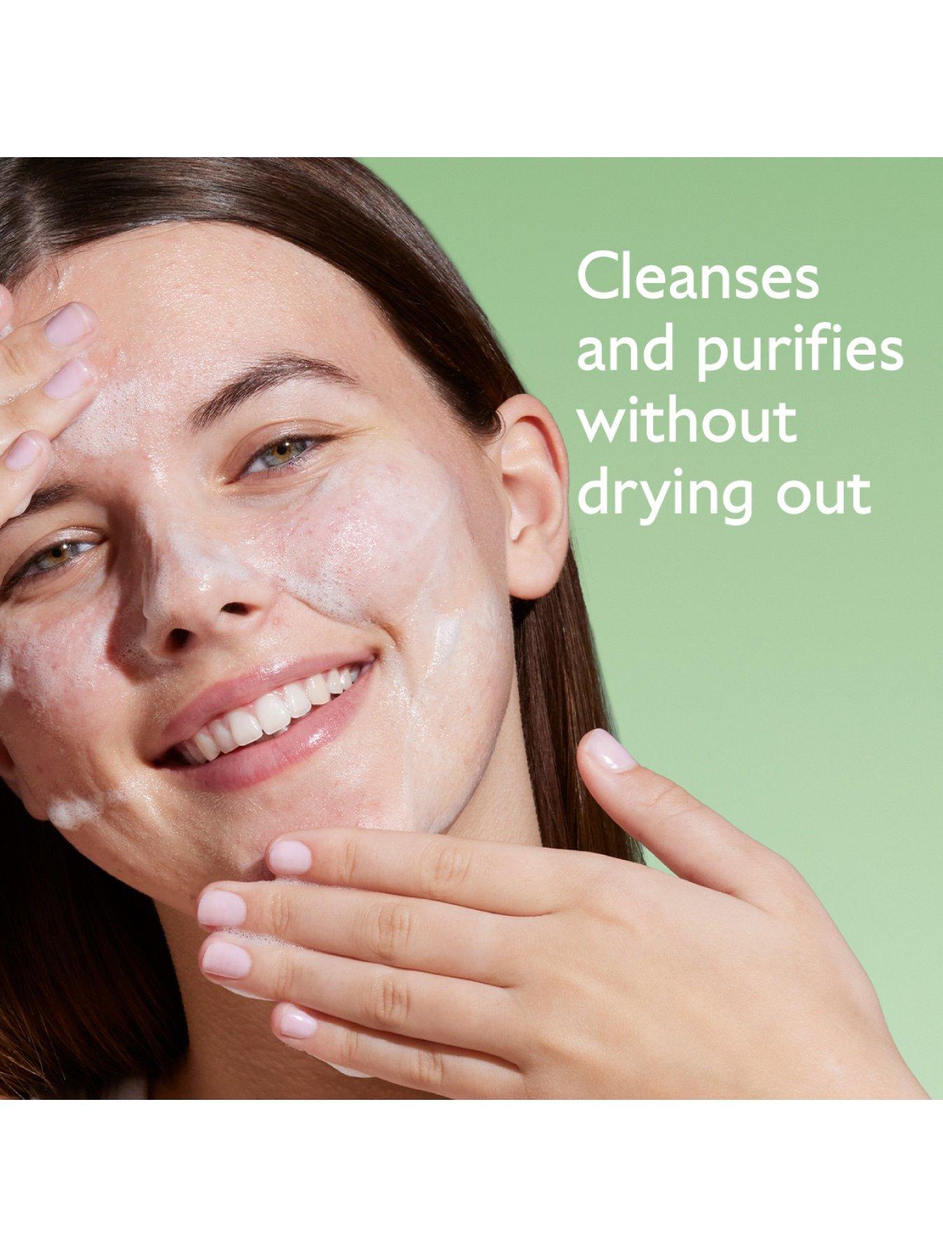 Image 2 of 7 of Caudalie Caudalie Vinopure Purifying Gel Cleanser 150ml