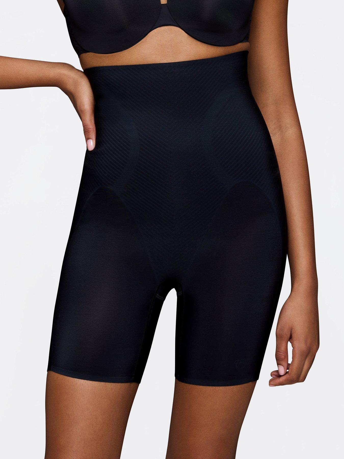 triumph-bmu-illusion-curve-super-hw-mid-thigh-blackstillFront