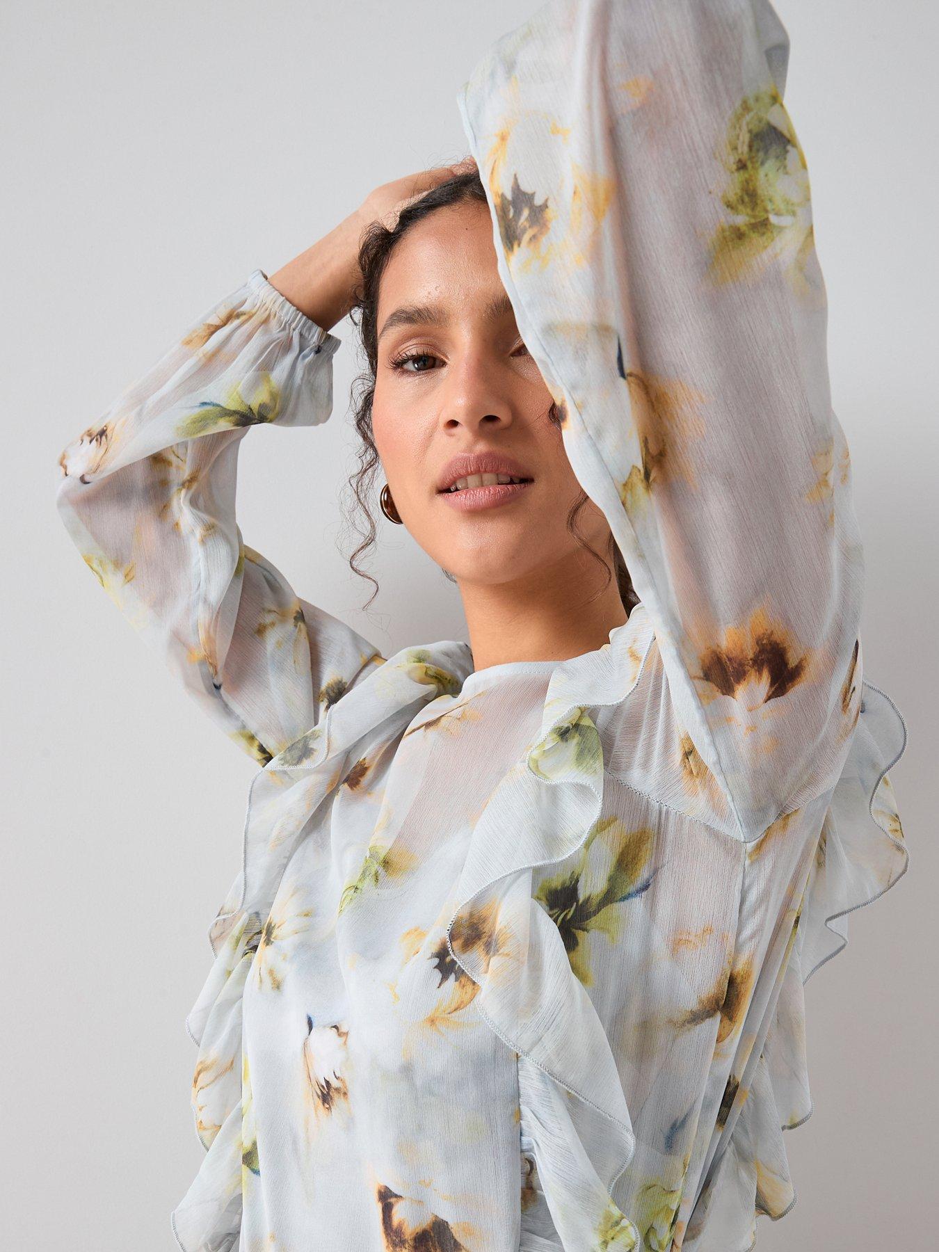 the-very-collection-ruffle-shoulder-detail-printed-blouse-ivoryoutfit