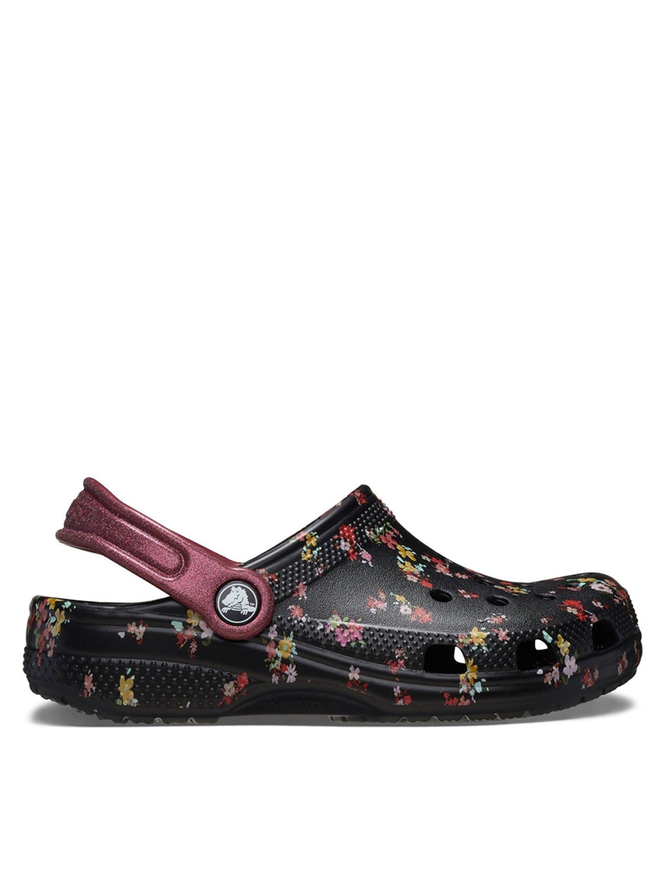 crocs-classic-graphic-kids