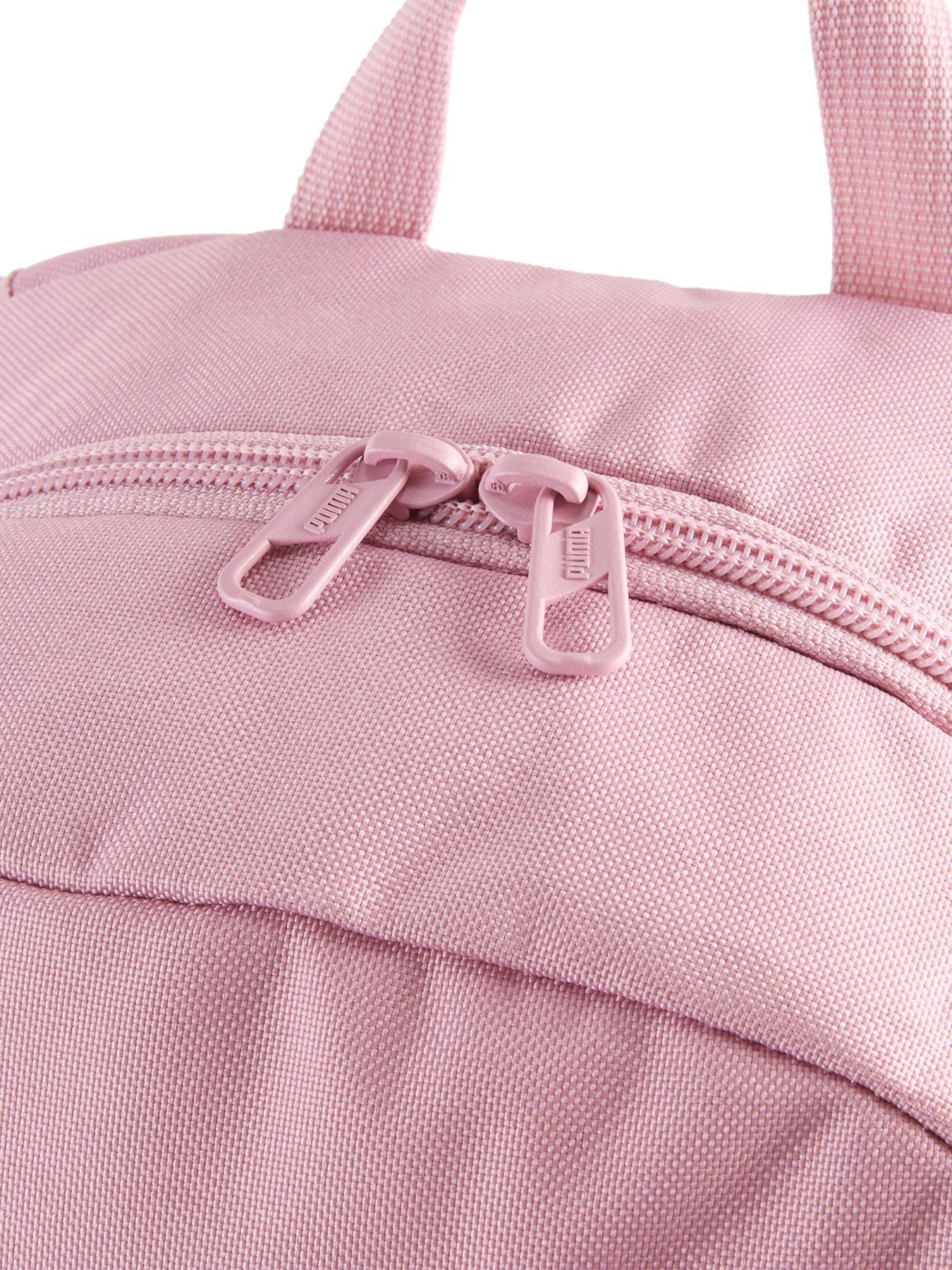 puma-buzz-small-backpack-pinkdetail