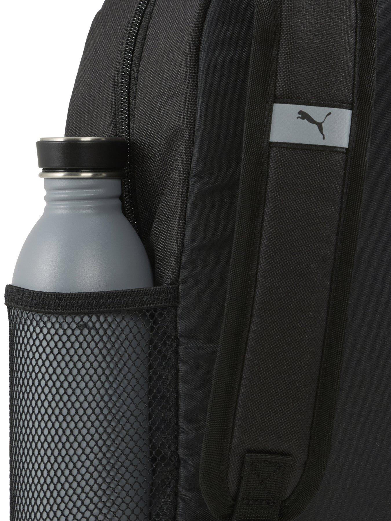 puma-phase-small-backpack-blackoutfit