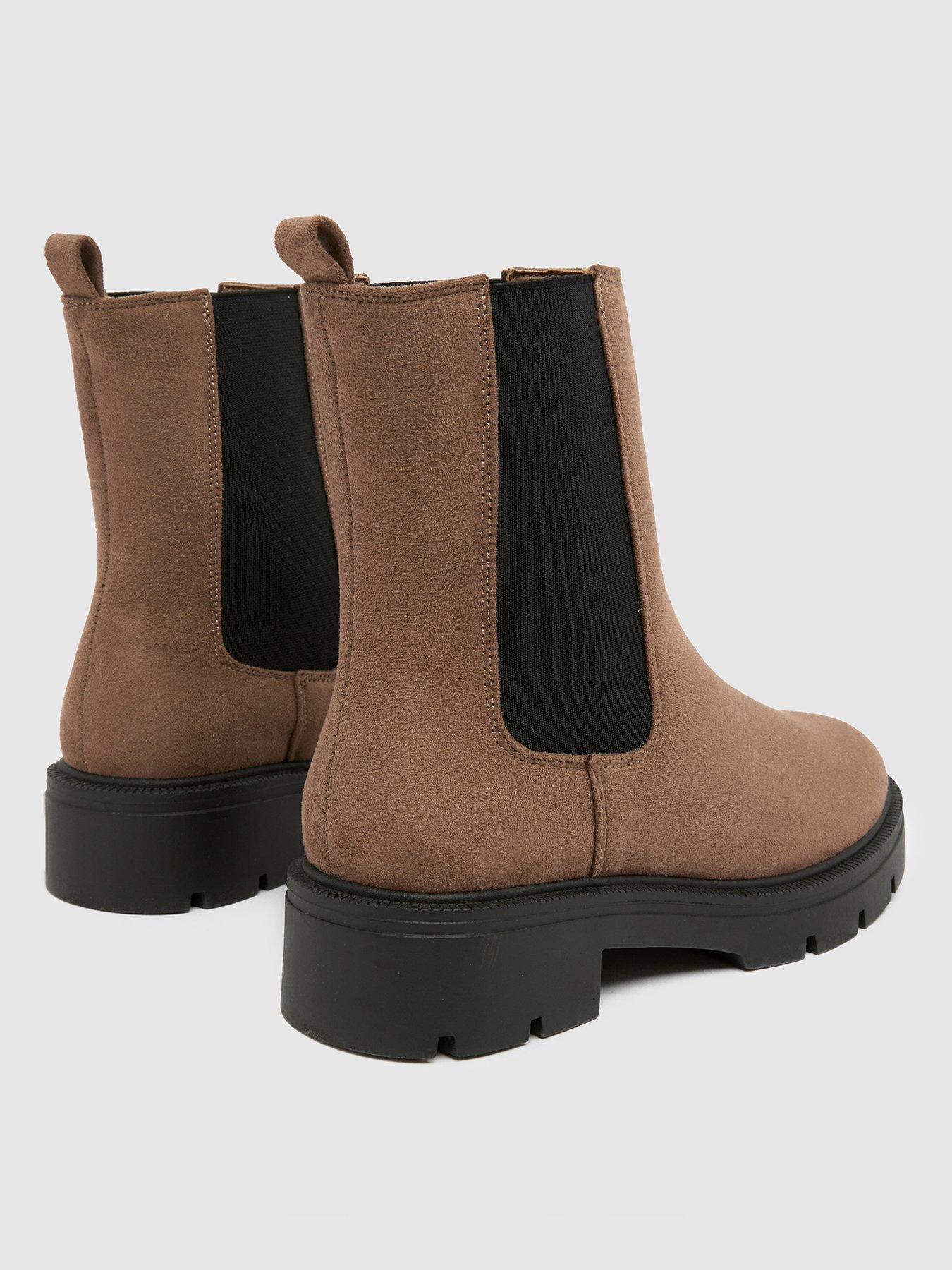 Image 2 of 4 of Schuh Abbie Chunky Chelsea Boot - Light Grey