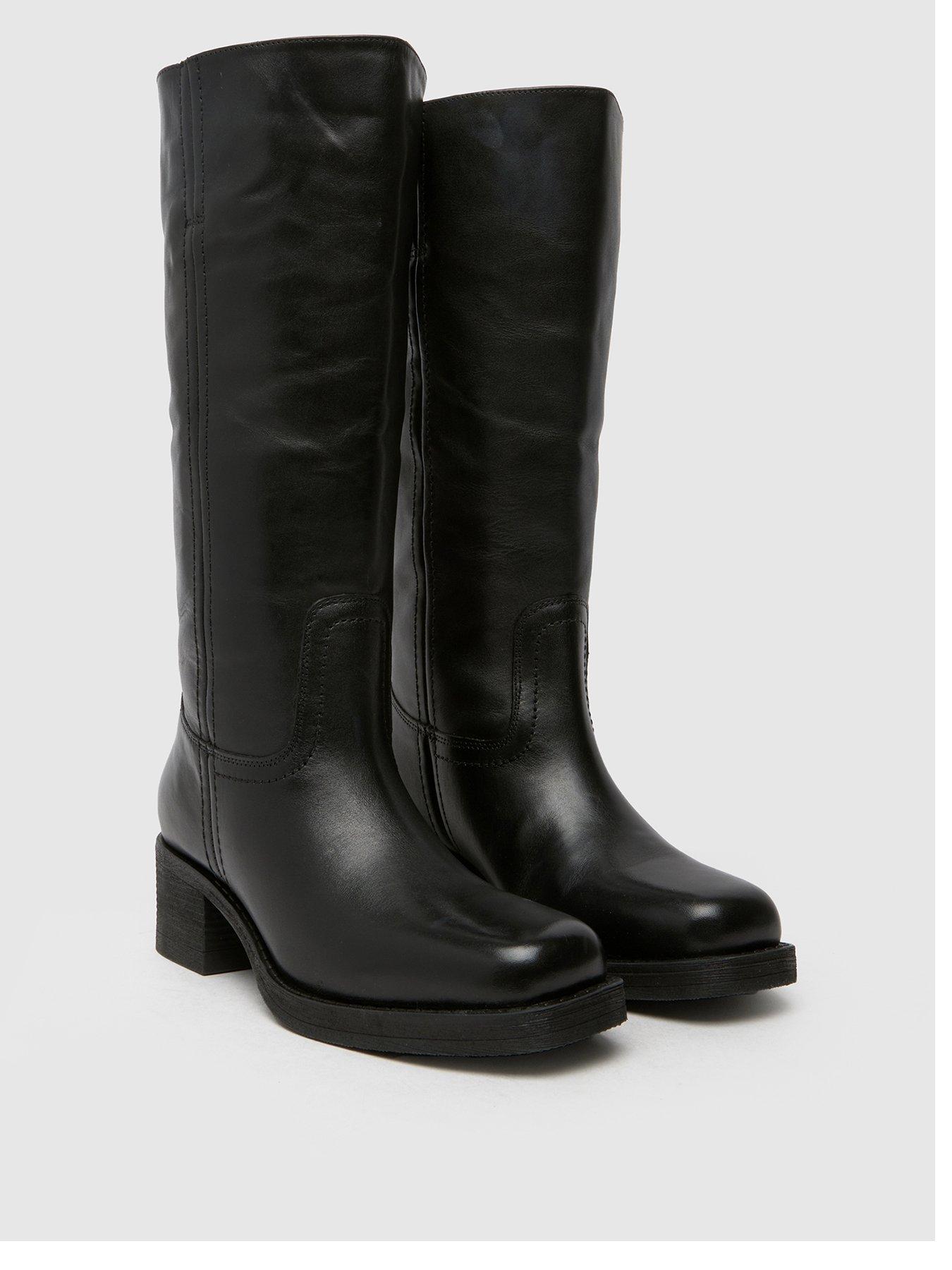 schuh-damari-knee-boots-blackstillFront