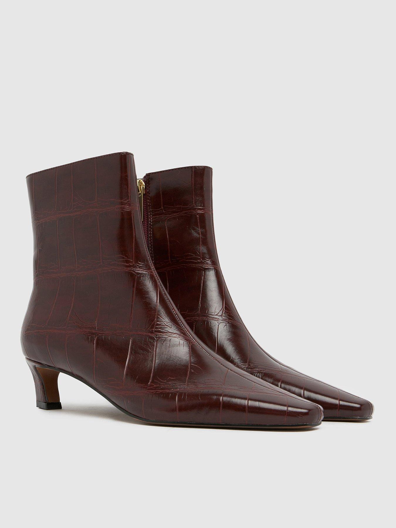 schuh-bexley-kitten-heel-boot-redstillFront