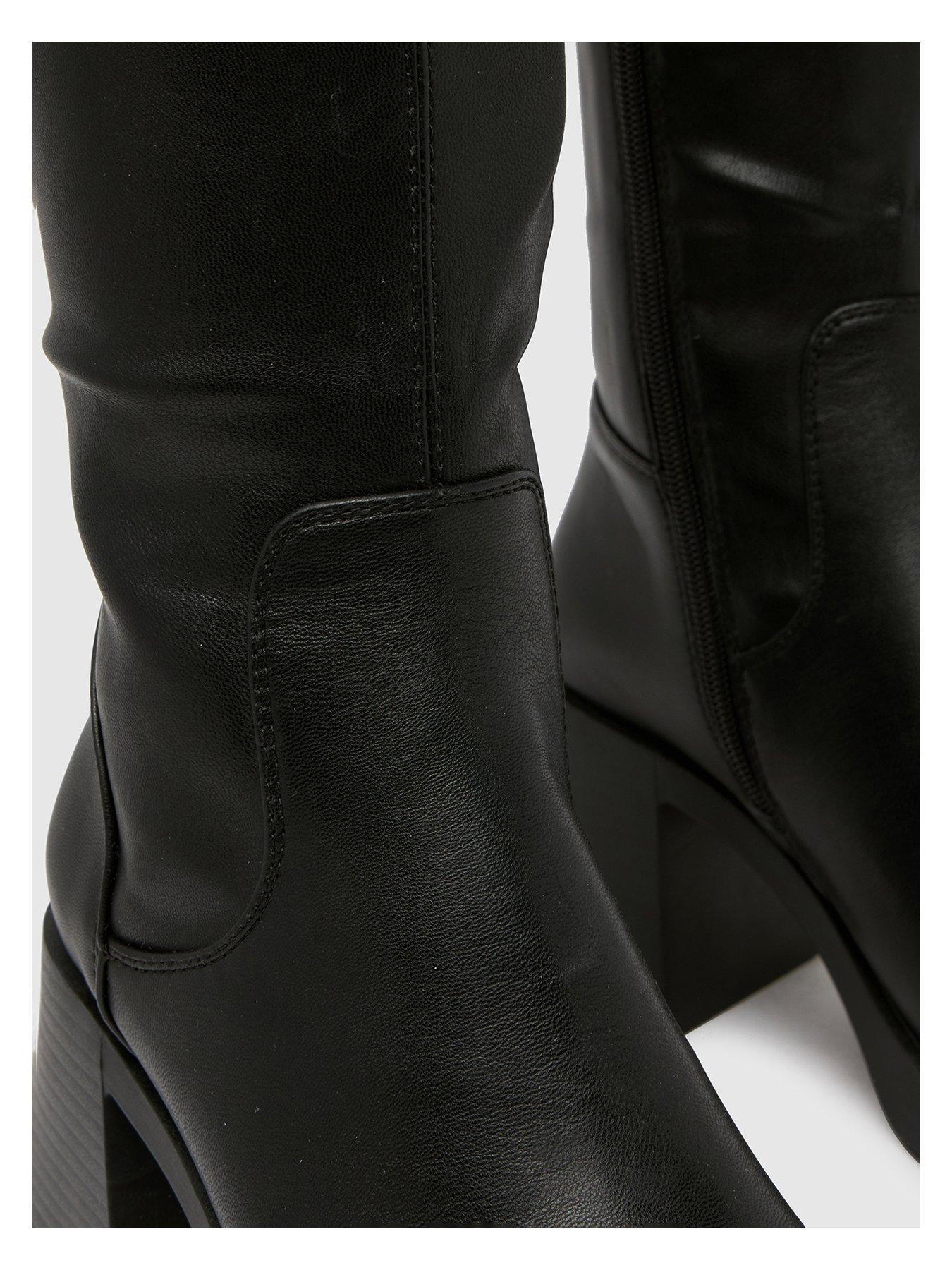 schuh-doja-platform-knee-high-boot-blackoutfit