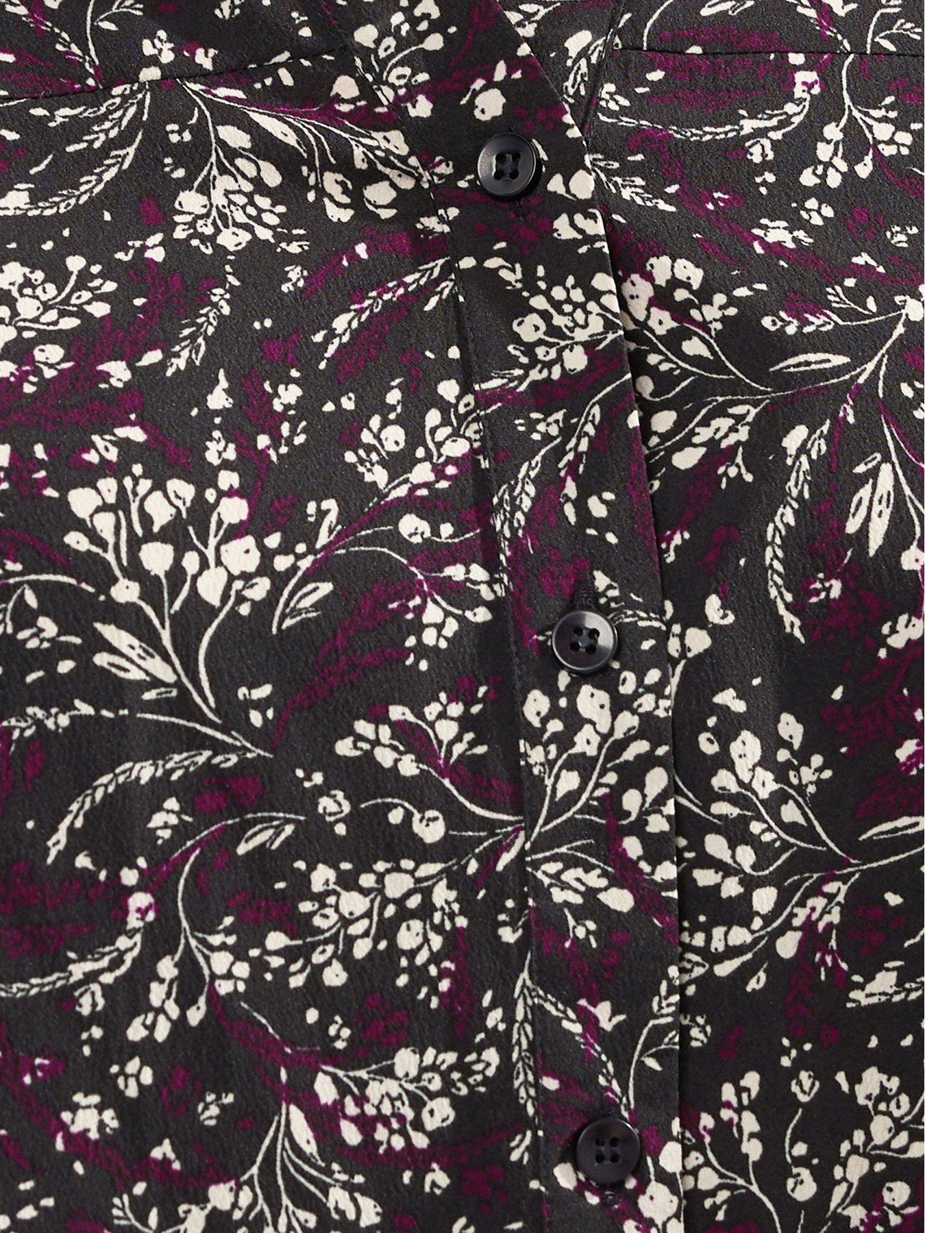 yours-curve-short-sleeve-notch-neck-top-blackoutfit