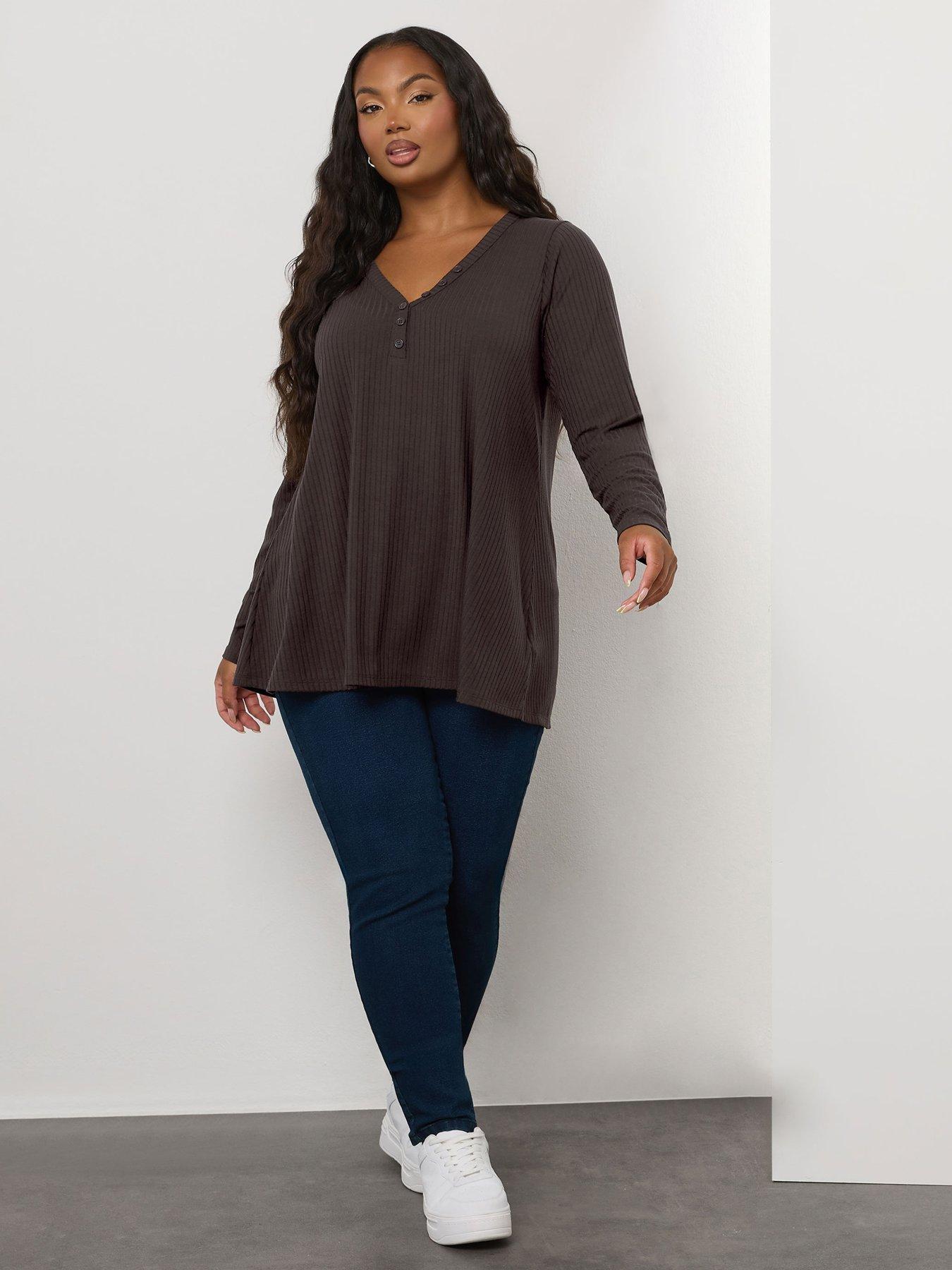 yours-curve-rib-swing-henley-top-brownstillFront
