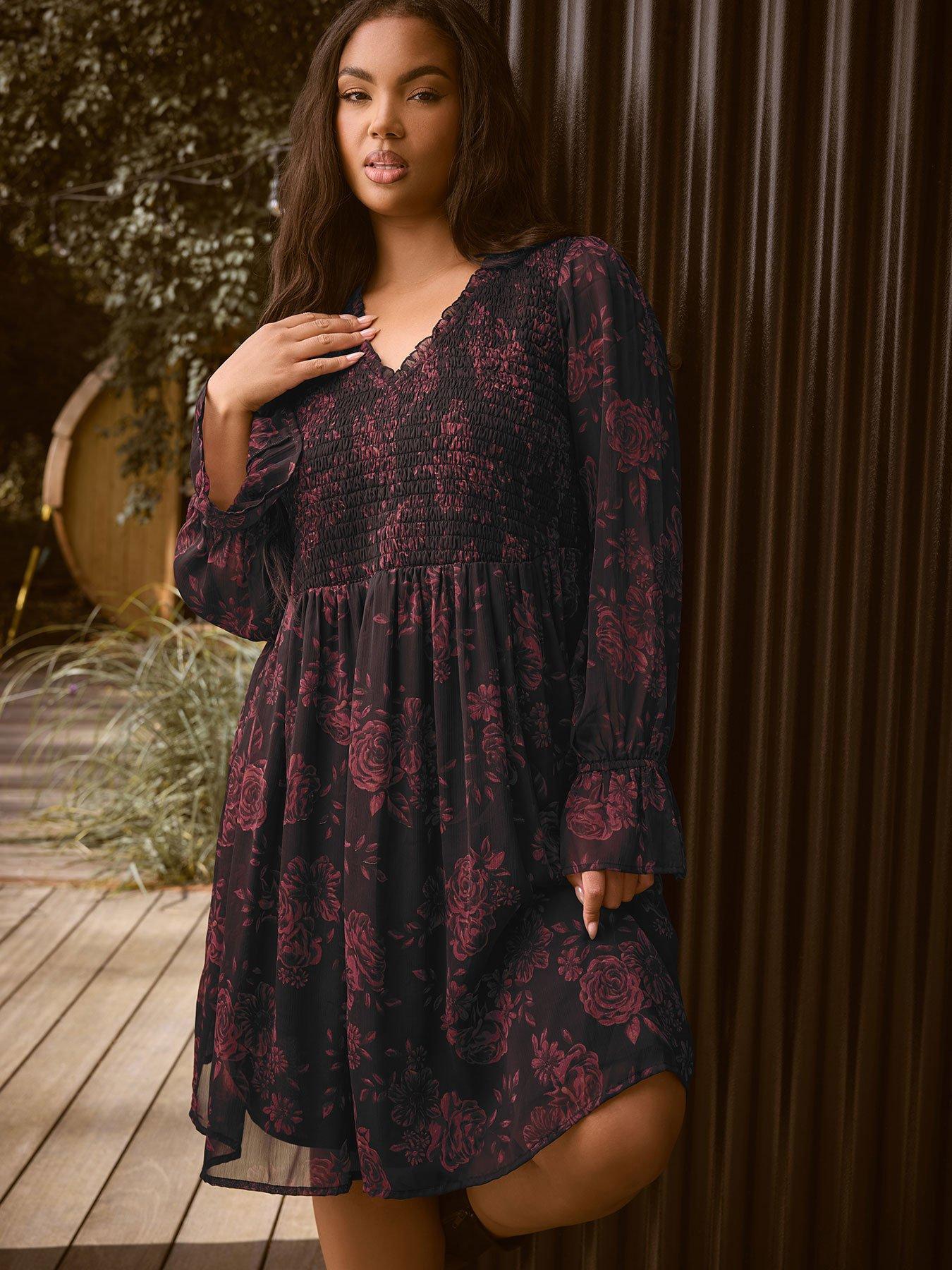Image 1 of 4 of Yours Curve Shirred Mini Dress - Black