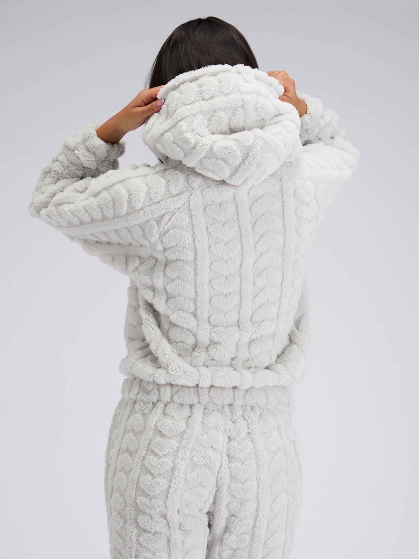 boux-avenue-fluffy-heart-lounge-set-greystillFront