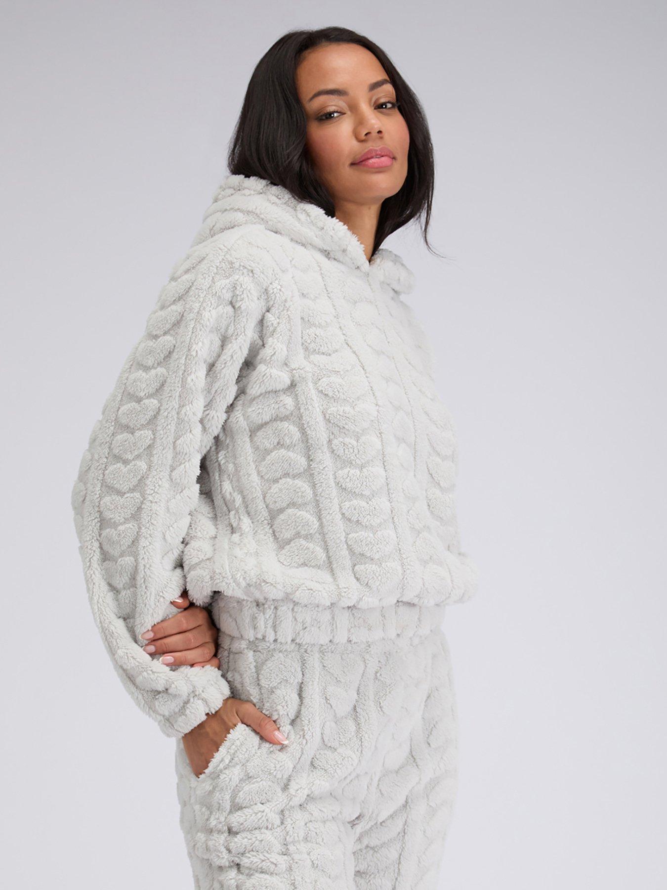 boux-avenue-fluffy-heart-lounge-set-greyback