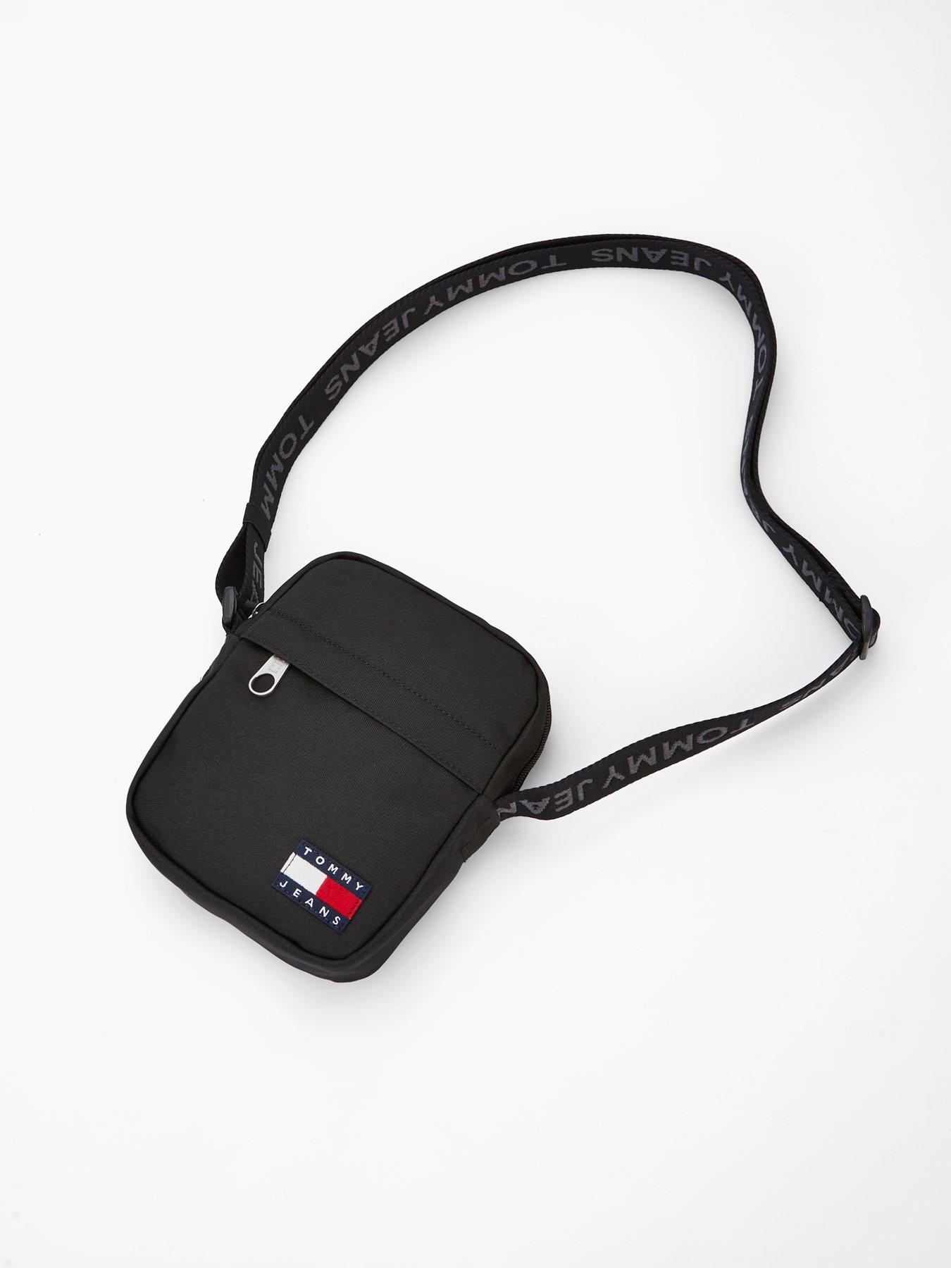 tommy-jeans-daily-crossbody-bag-blackback