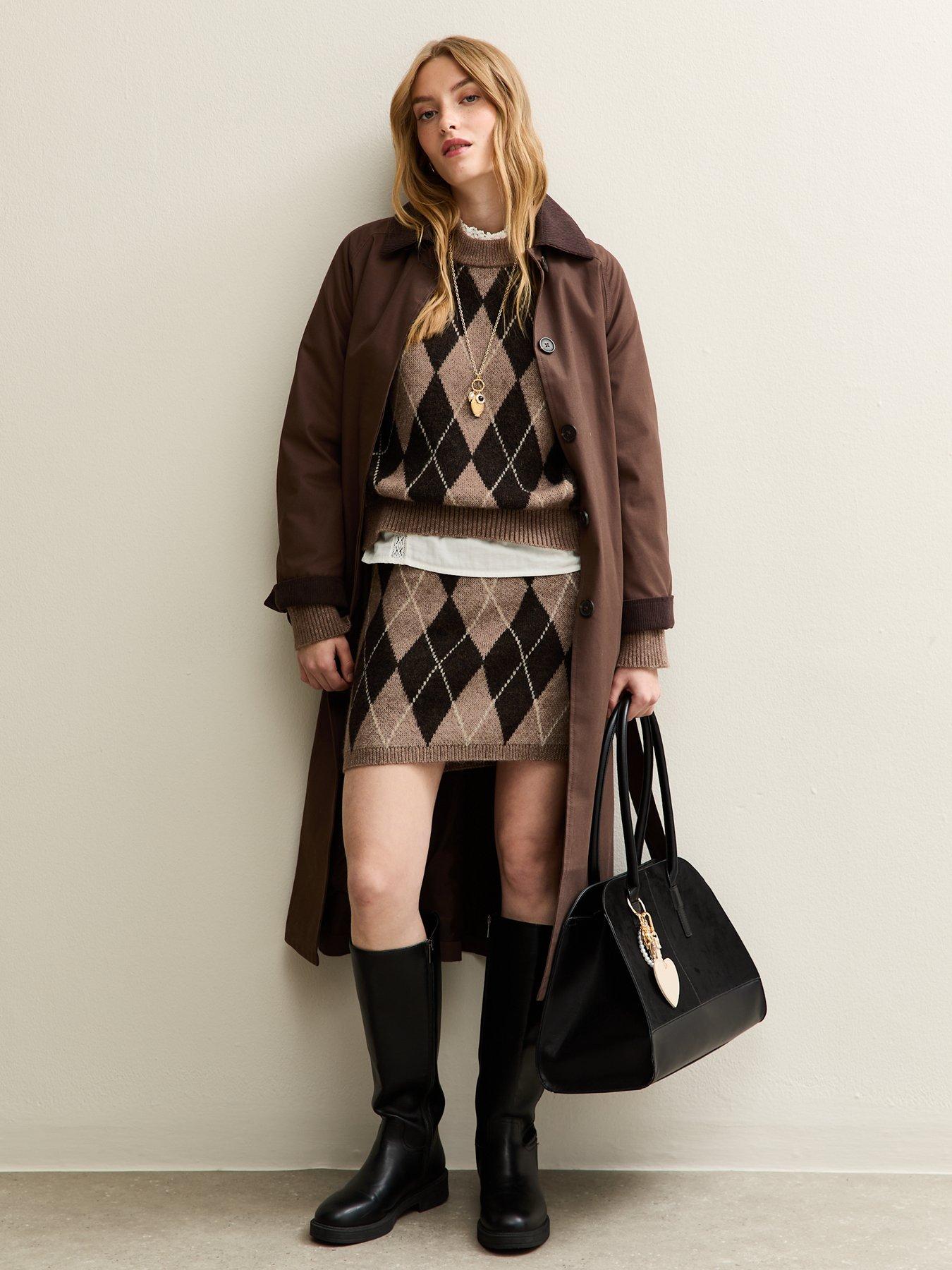 new-look-argyle-crew-neck-midweight-knit-jumper-brownback
