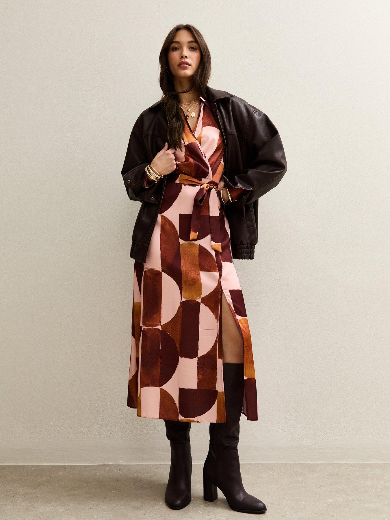 new-look-pink-geometric-print-midi-wrap-dressback