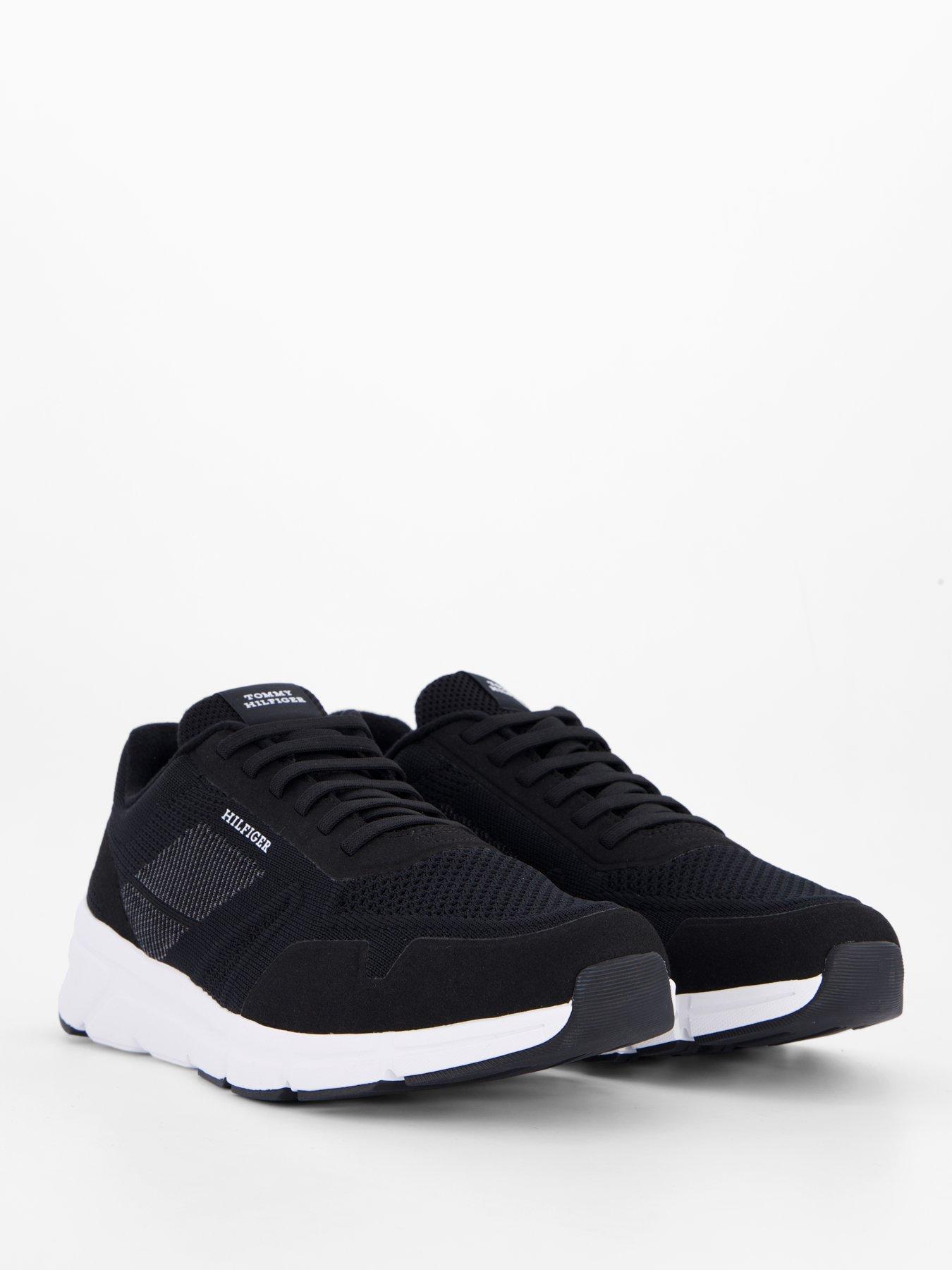 Image 6 of 7 of Tommy Hilfiger Modern Comfort Run Tech Knit Trainers - Black