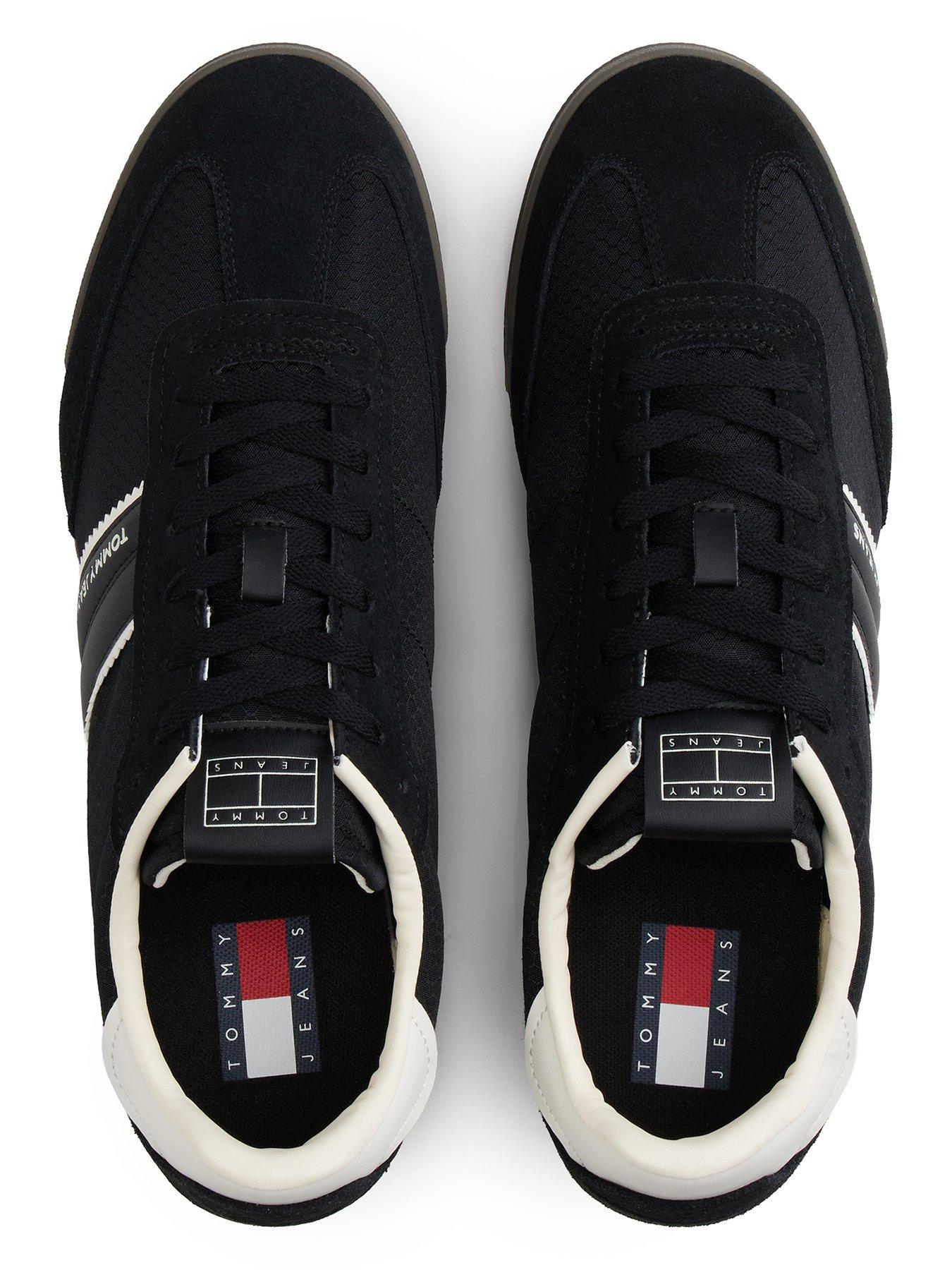 Image 4 of 6 of Tommy Jeans Cleated Retro Runner Trainers - Black
