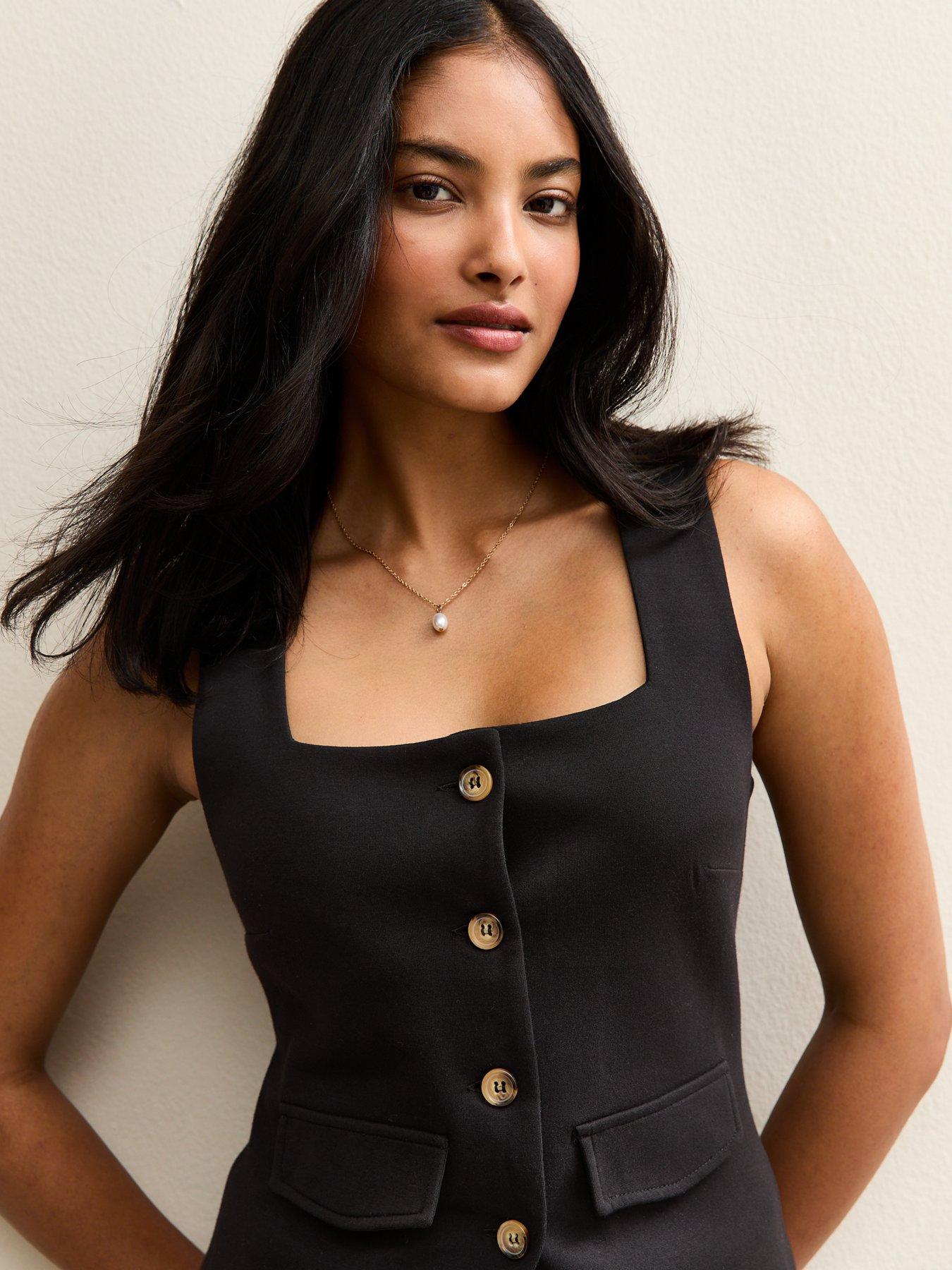 new-look-black-square-neck-button-through-sleeveless-topoutfit