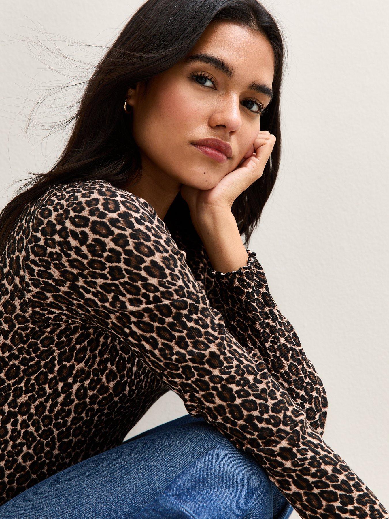 new-look-leopard-print-long-sleeve-top-brownoutfit