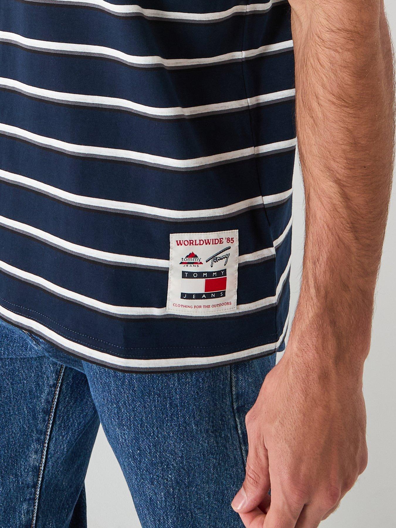 Image 4 of 6 of Tommy Jeans Relaxed Fit Label T-Shirt - Navy