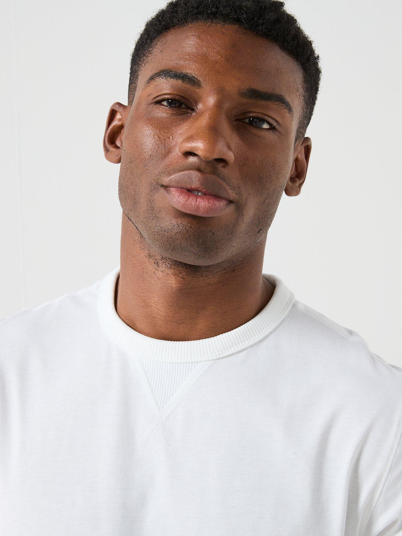 calvin-klein-jeans-badge-t-shirt-whitedetail