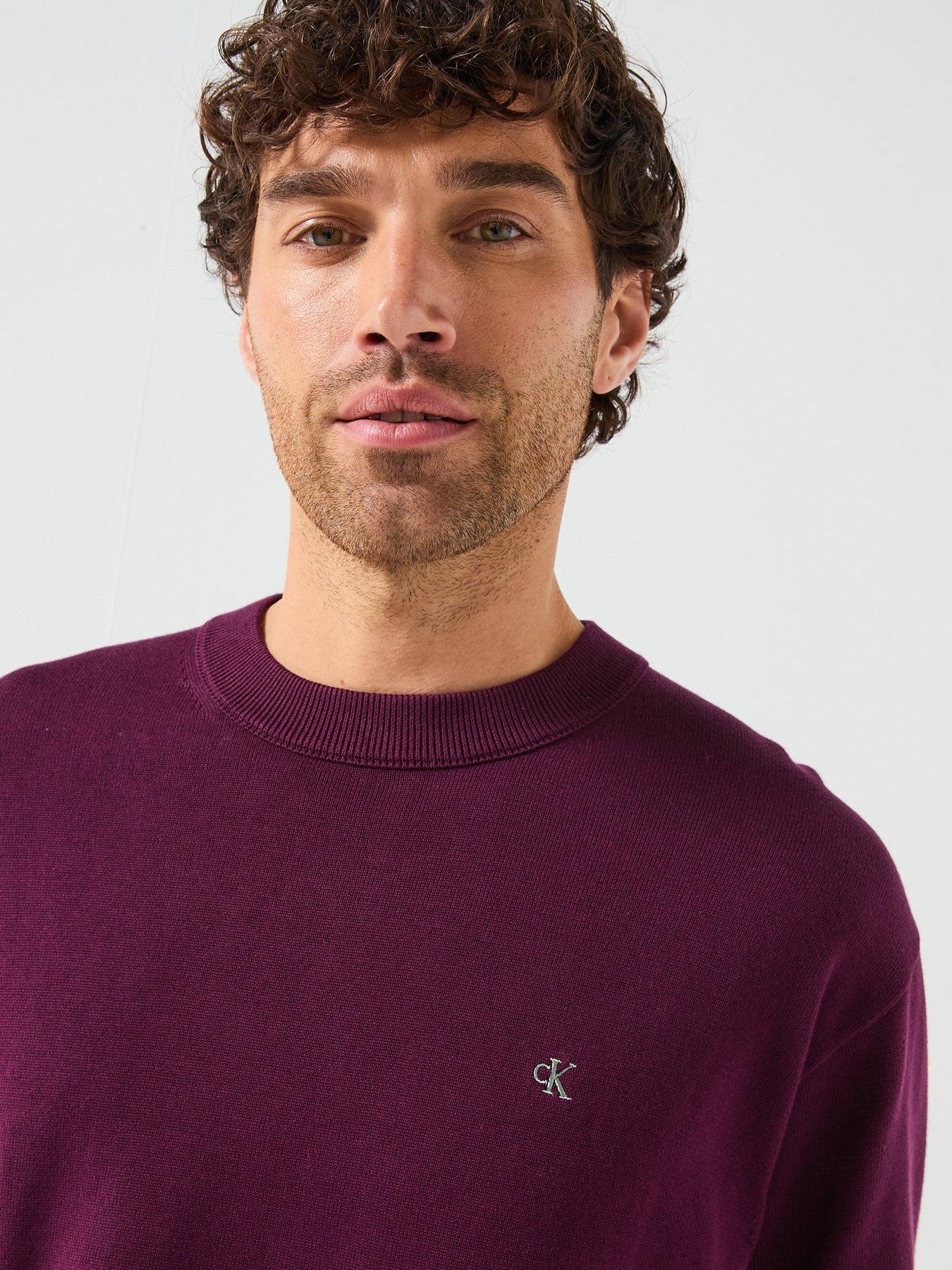 calvin-klein-relaxed-crew-sweatshirt-dark-redoutfit