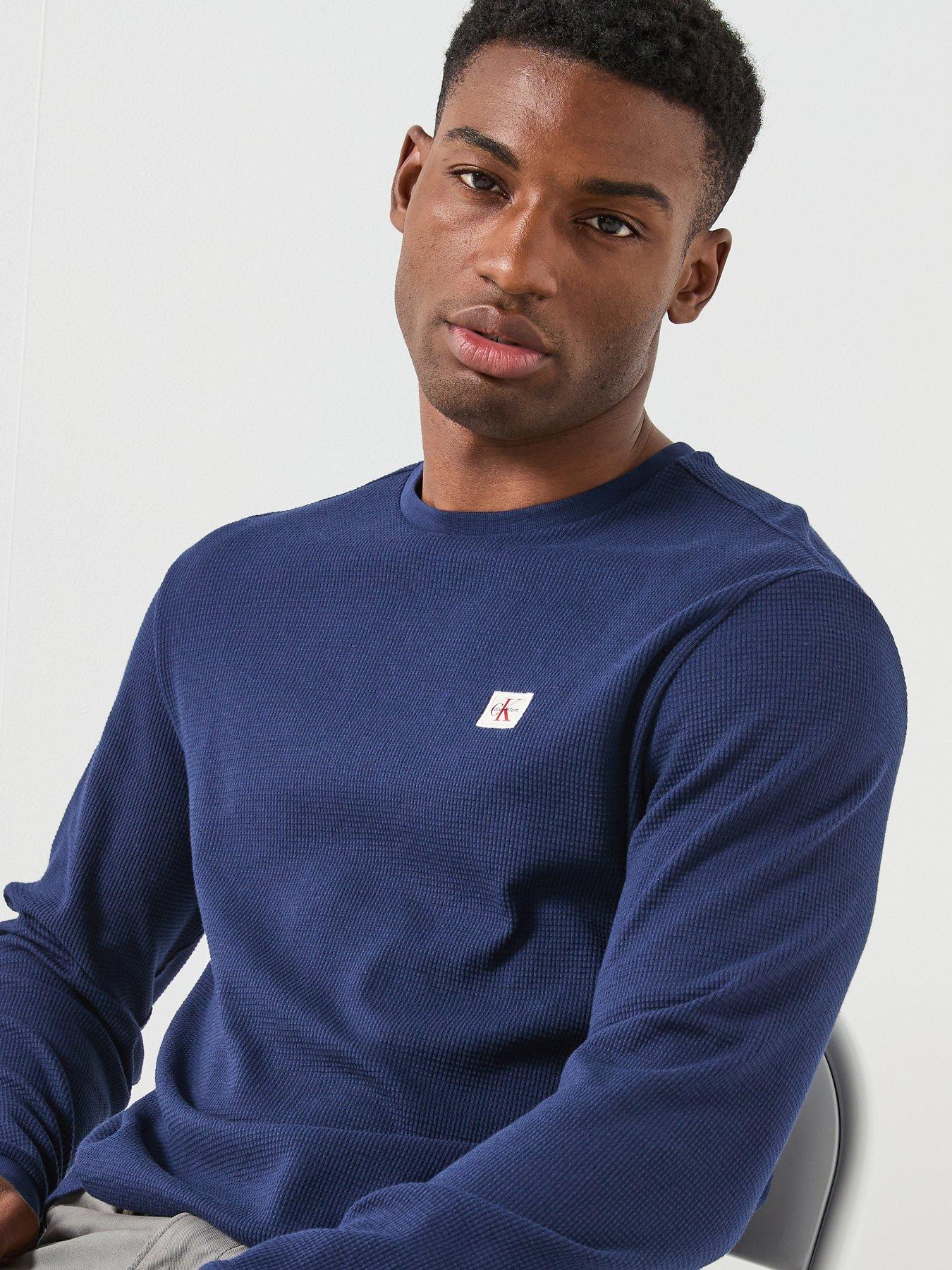 calvin-klein-jeans-long-sleeve-waffle-badge-t-shirt-navyoutfit