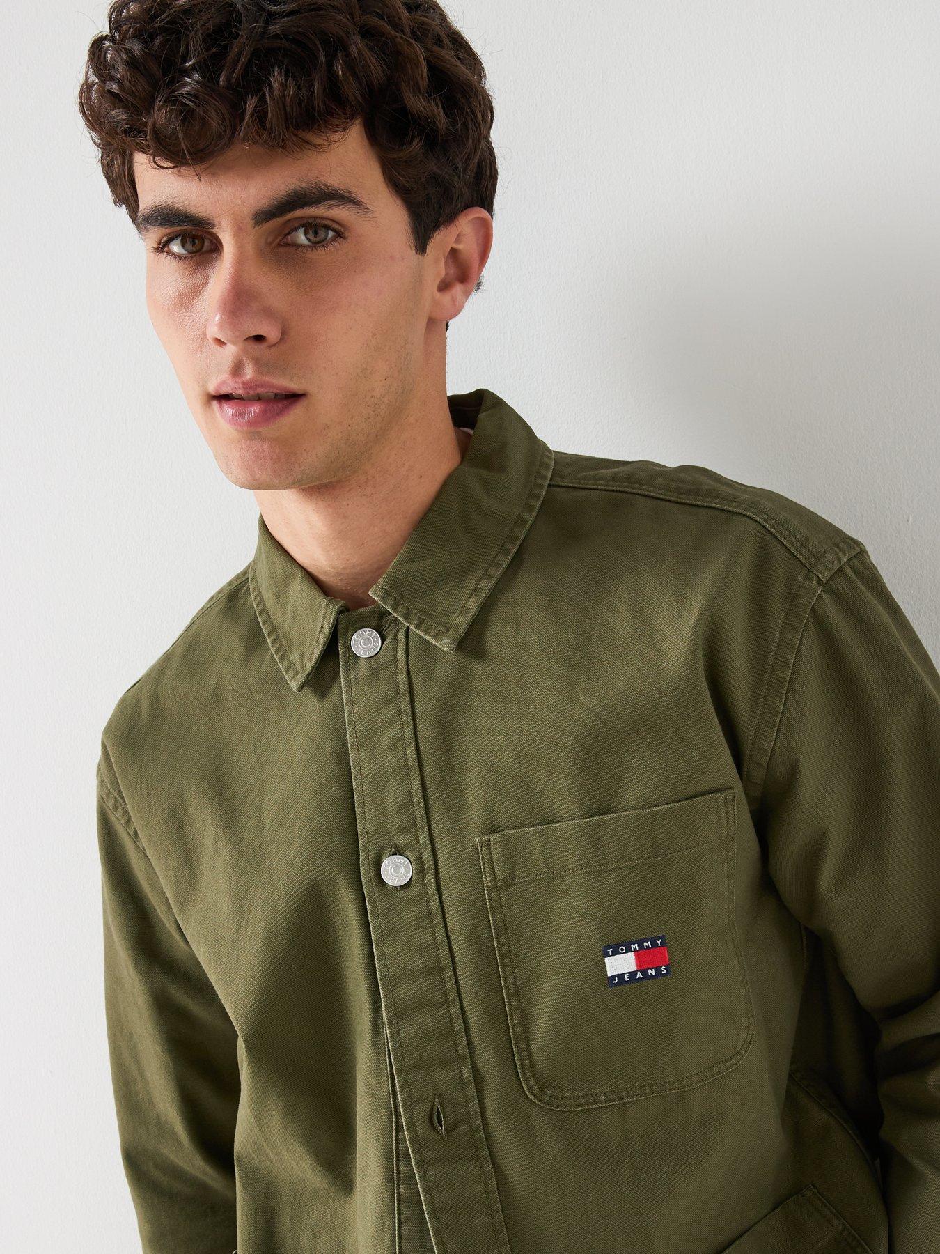 tommy-jeans-essential-overshirt-dark-greenoutfit