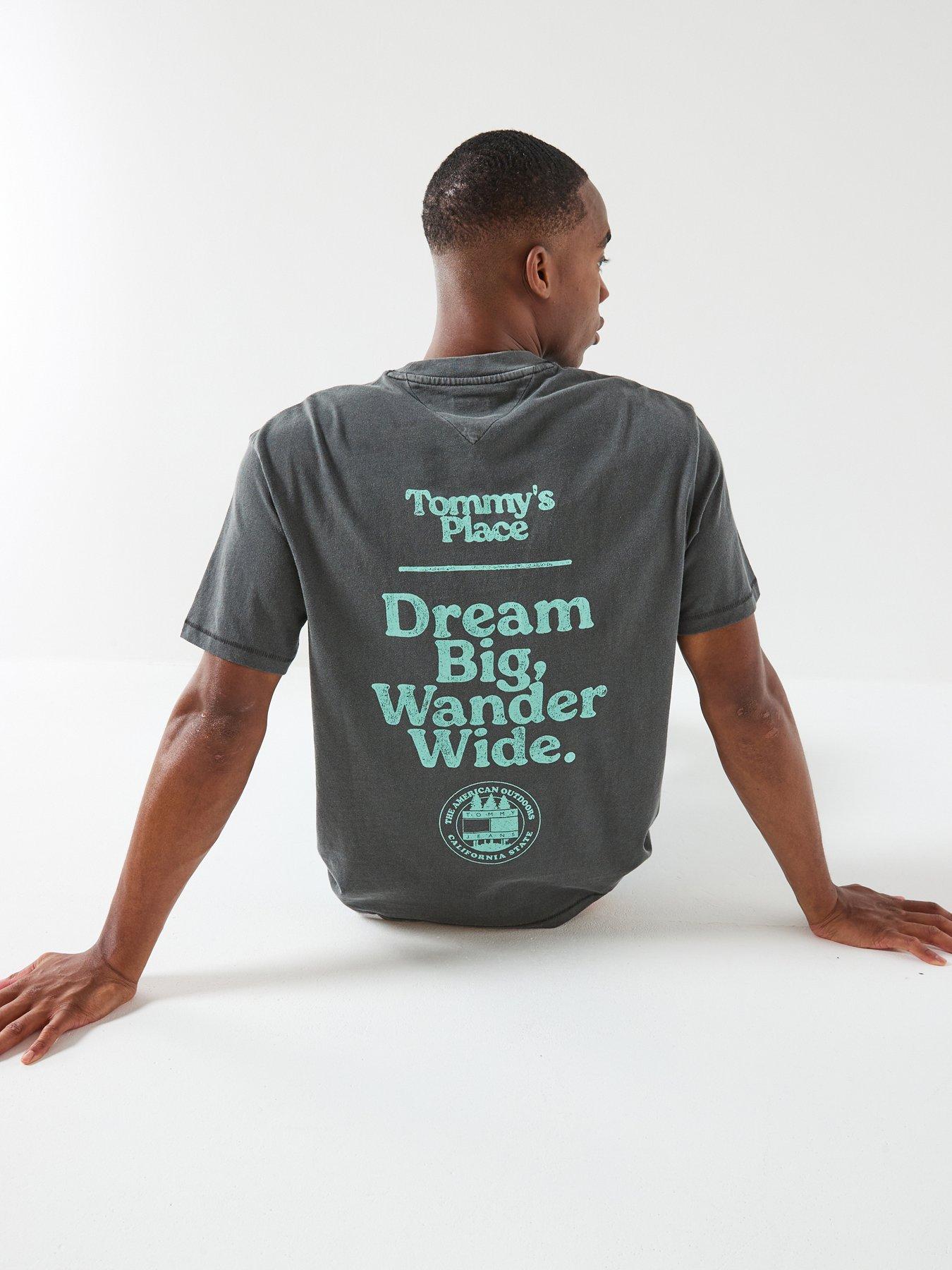 tommy-jeans-relaxed-fit-outdoor-backprint-t-shirt-blackfront