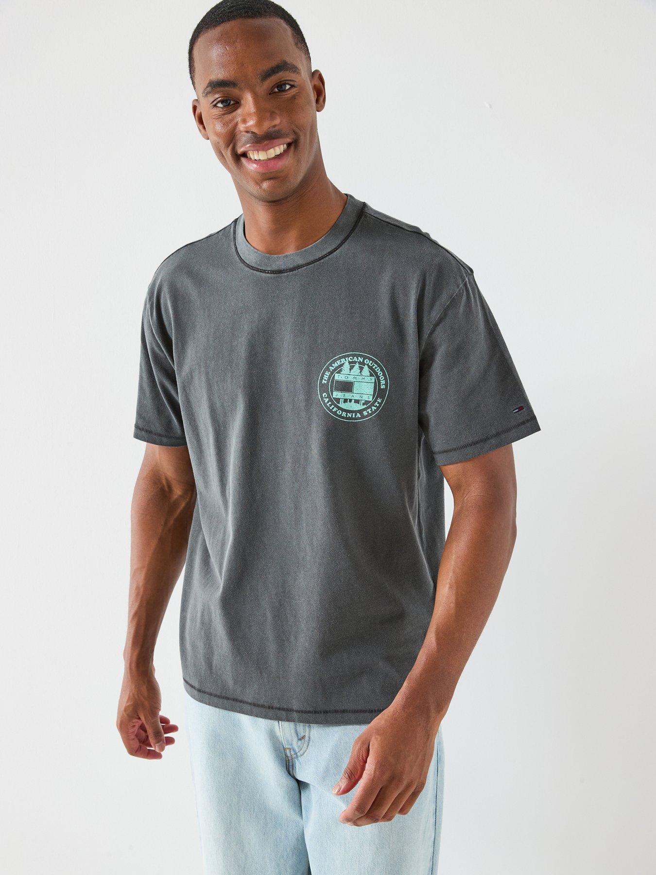 tommy-jeans-relaxed-fit-outdoor-backprint-t-shirt-blackstillFront