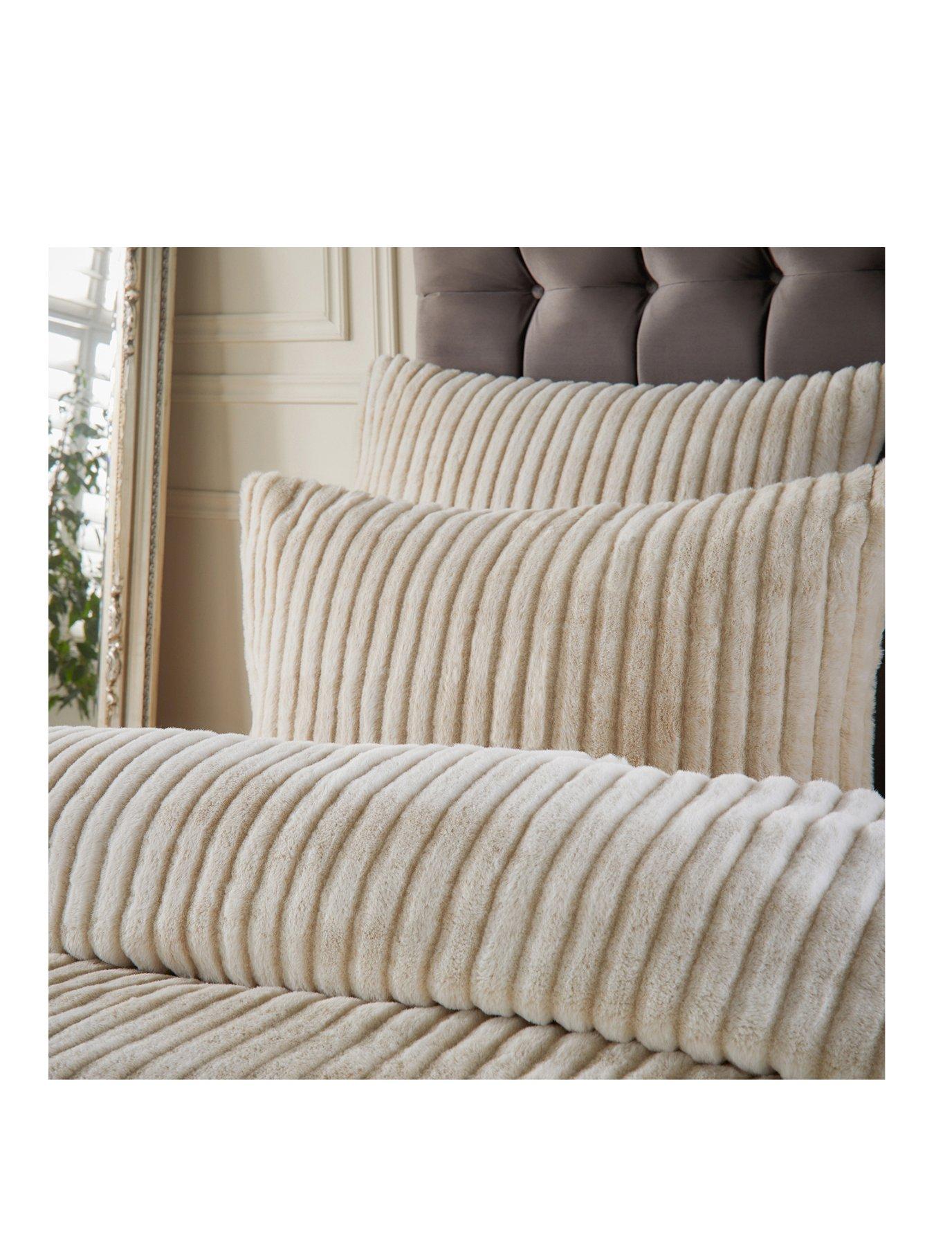 paoletti-alpine-duvet-set-champagnestillFront