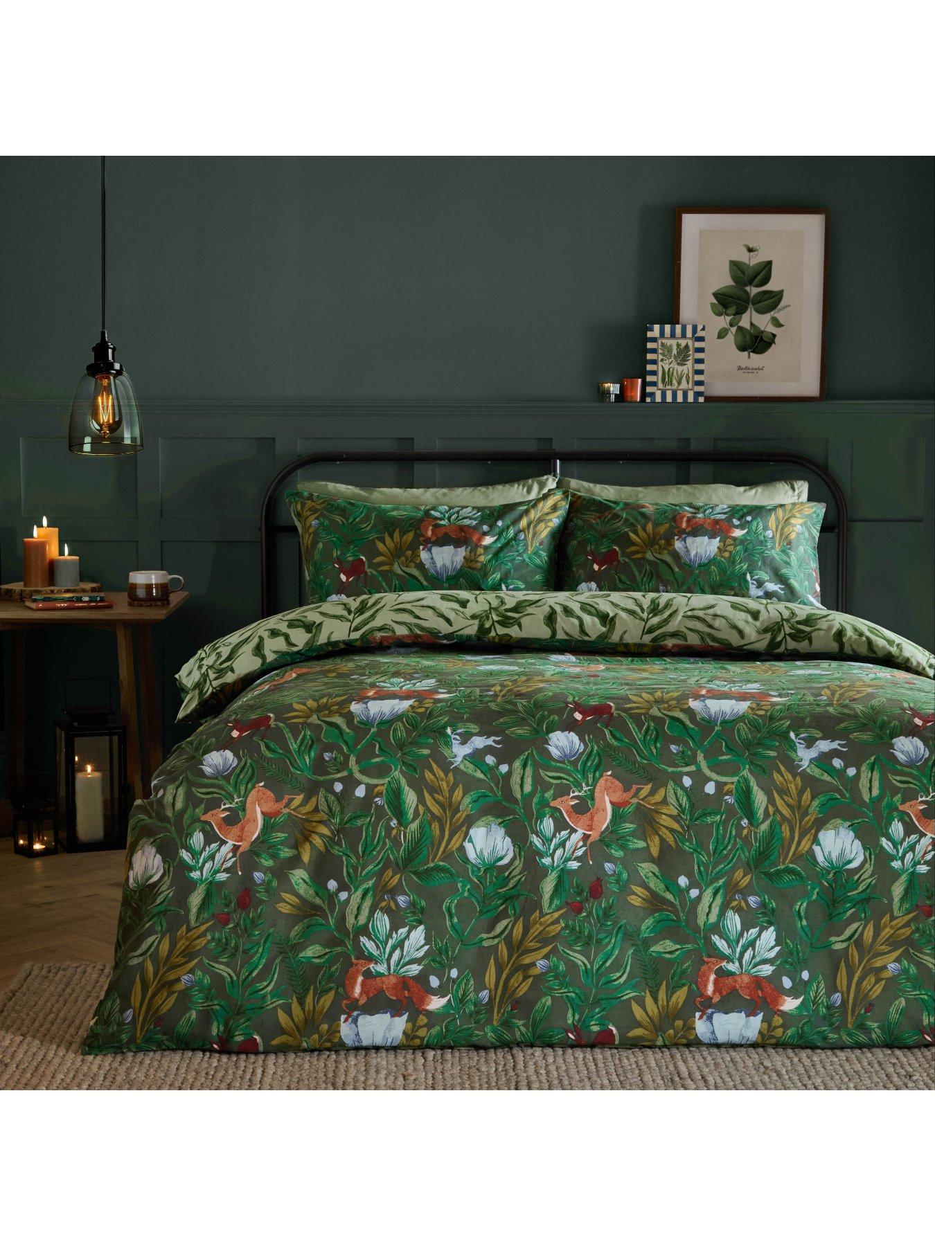 Image 4 of 4 of Furn Intothewoods Duvet Set Forest Green