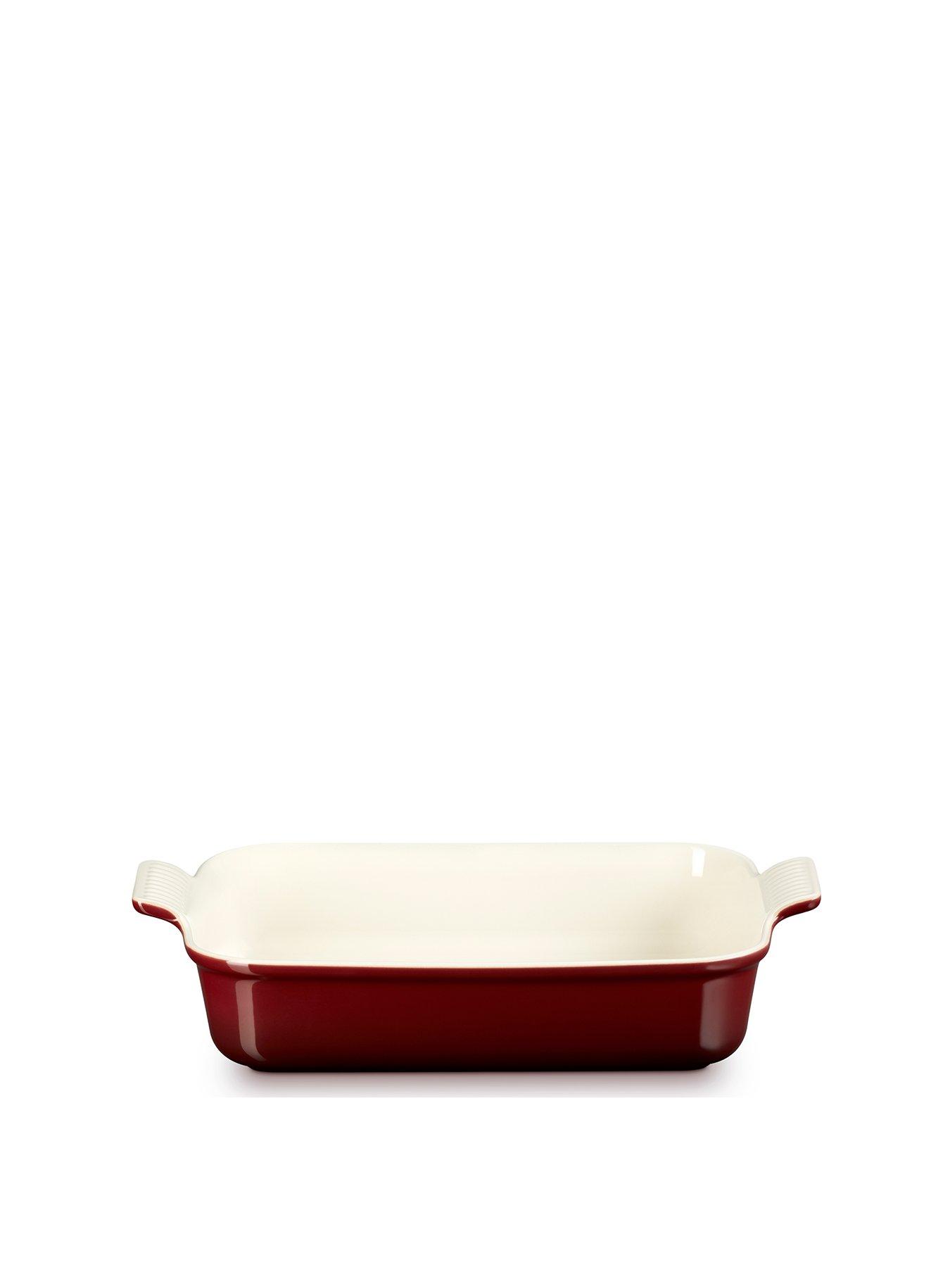 le-creuset-26cm-deep-rectangular-dishstillFront