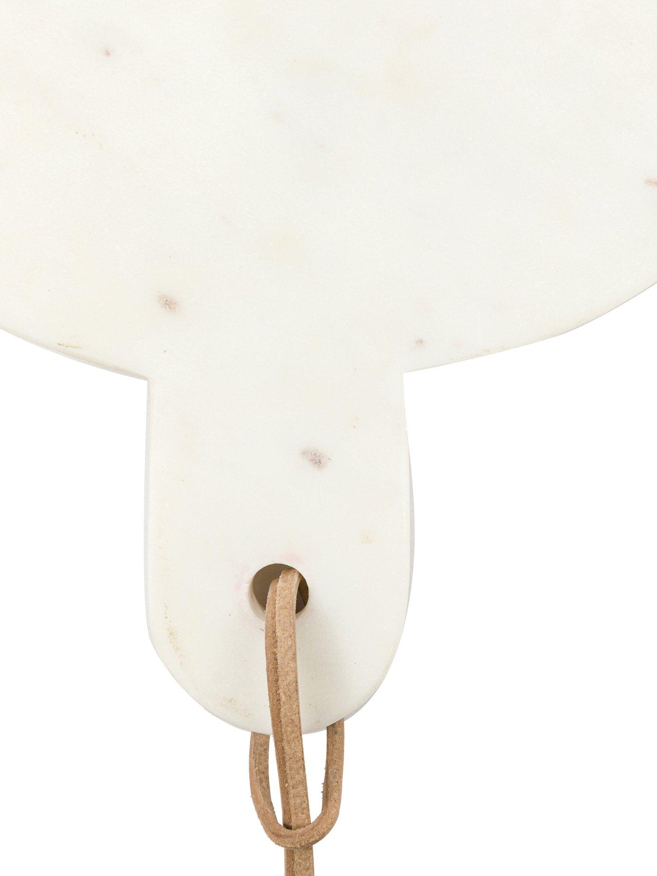 gallery-direct-white-marbleacacia-wood-cheese-boardoutfit