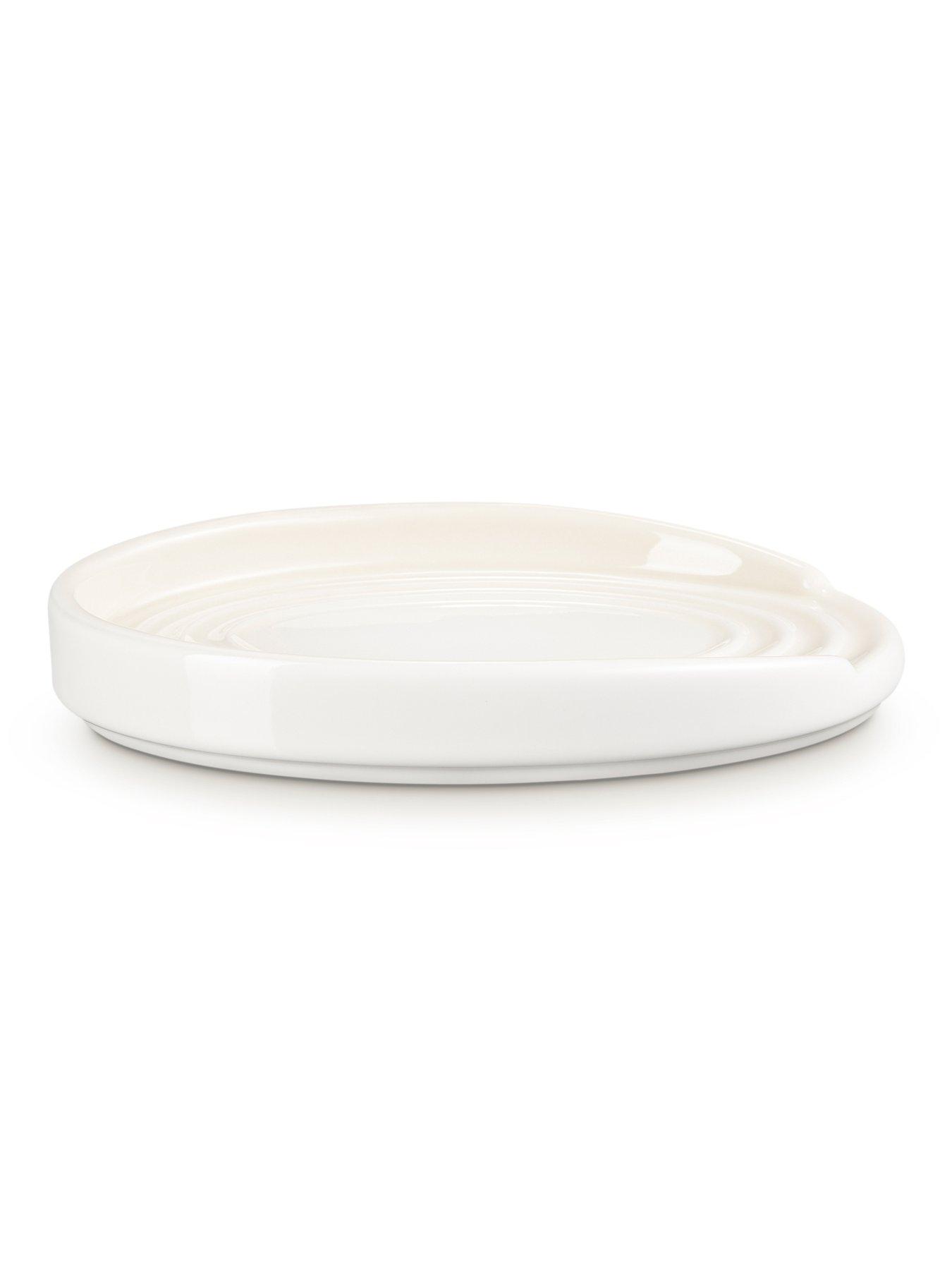 le-creuset-oval-spoon-restback