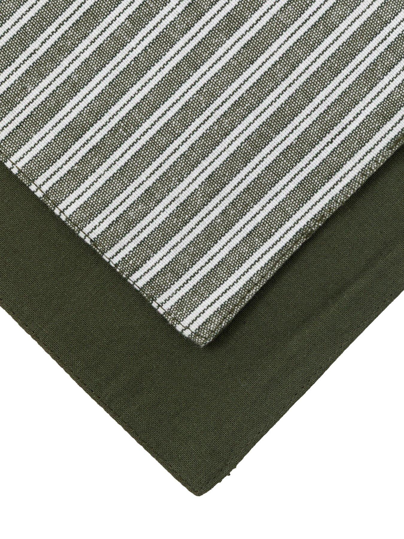 gallery-direct-woodland-festive-stripe-table-runner-360x2500mmback