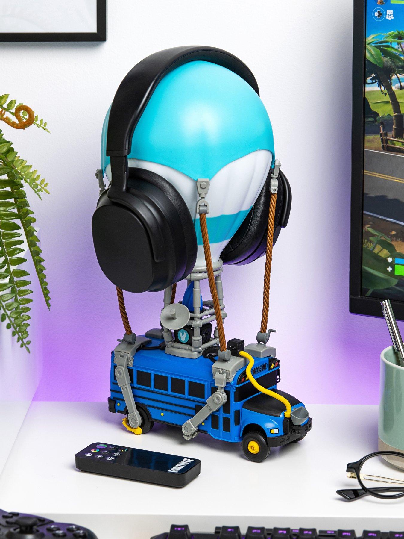 fortnite-battle-bus-diorama-light
