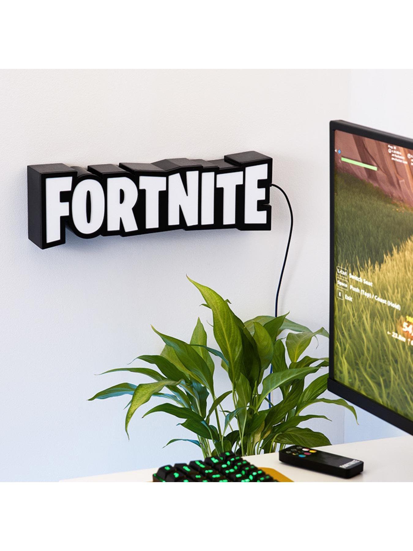 fortnite-logo-lightoutfit