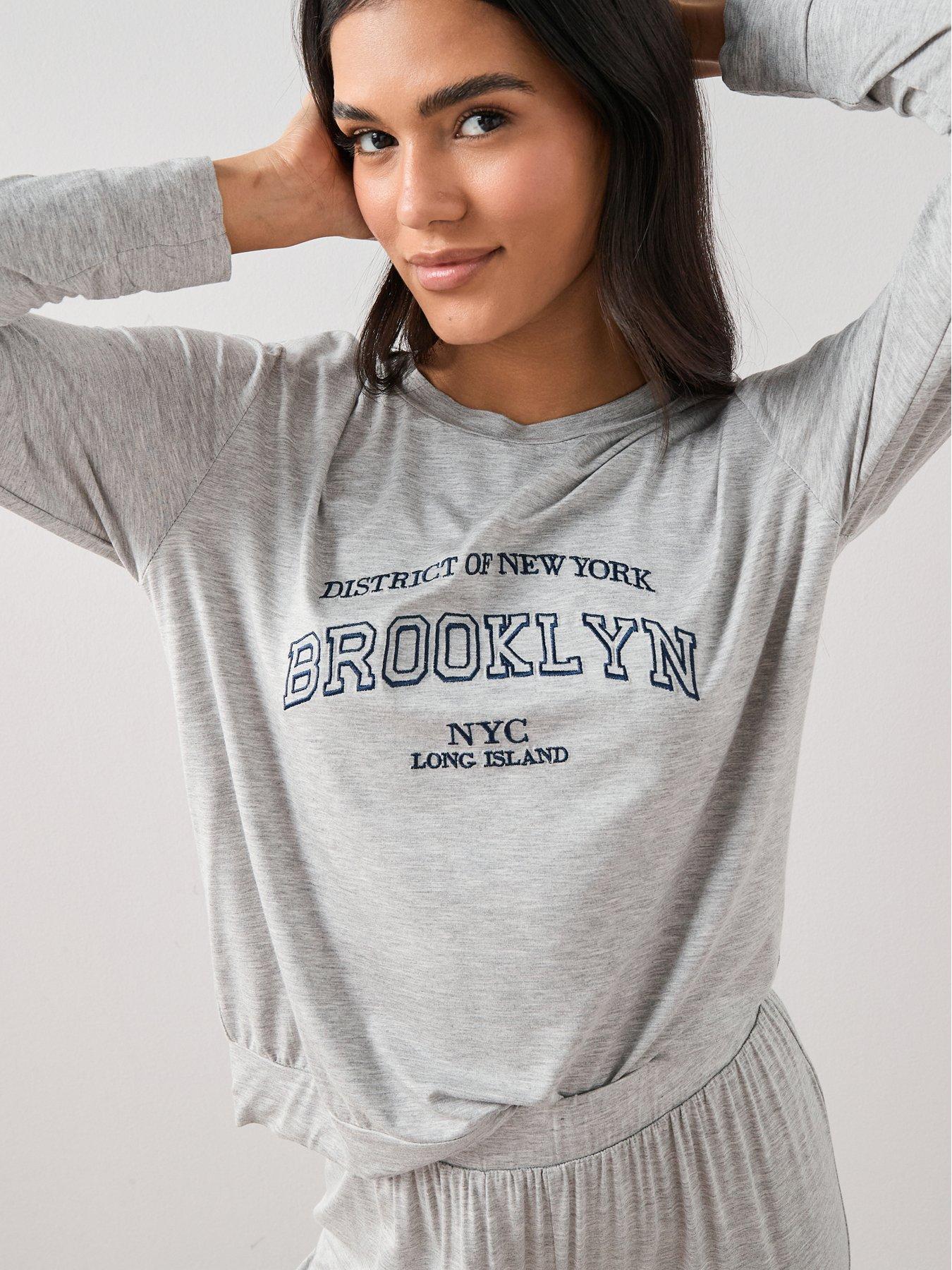 Image 4 of 6 of The Very Collection Brooklyn NY Top And Jogger Pyjama Set - Grey