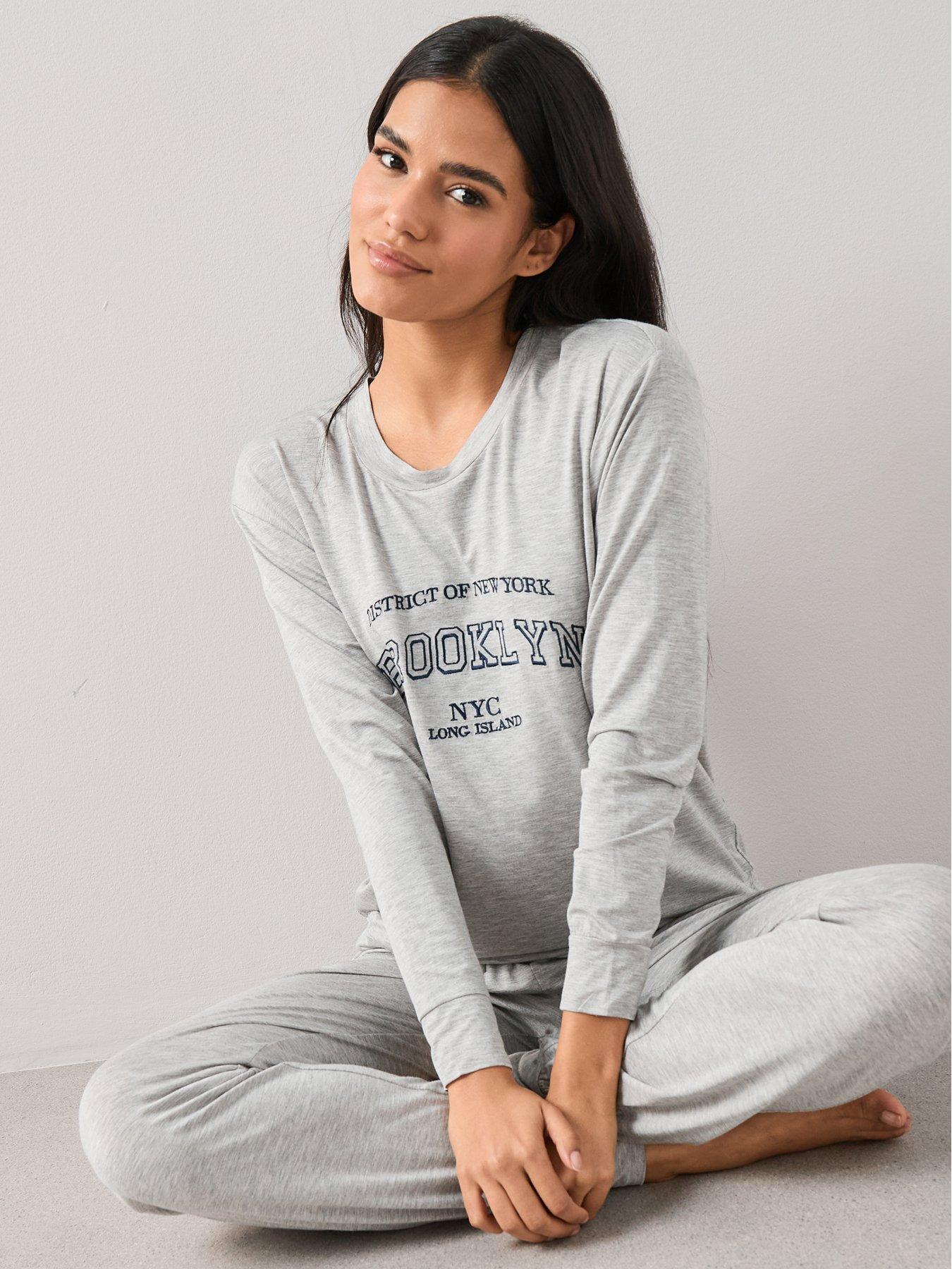 Image 6 of 6 of The Very Collection Brooklyn NY Top And Jogger Pyjama Set - Grey