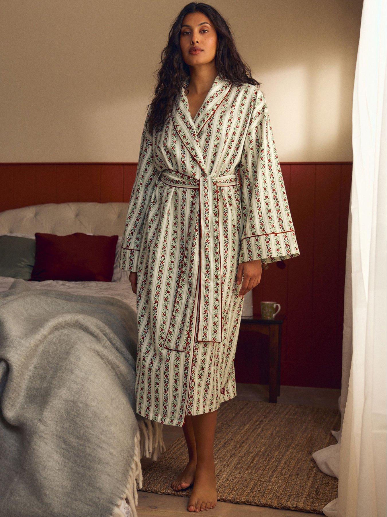 Laura Ashley Christmas Rose Robe - Black