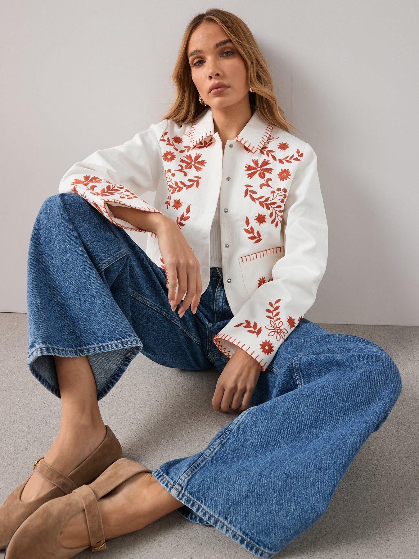 the-very-collection-contrast-embroidery-jacket-creamoutfit