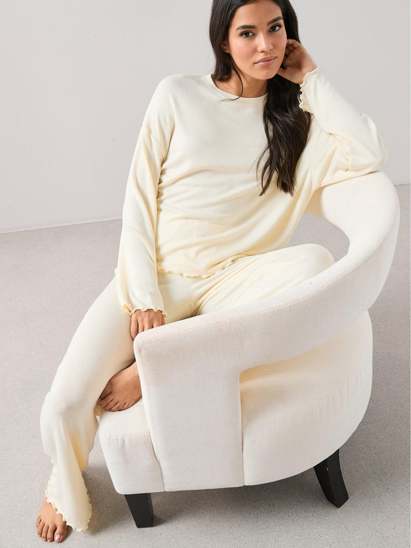 The Very Collection Long Sleeve Soft Touch Frill Hem Pyjama Set - Lemon