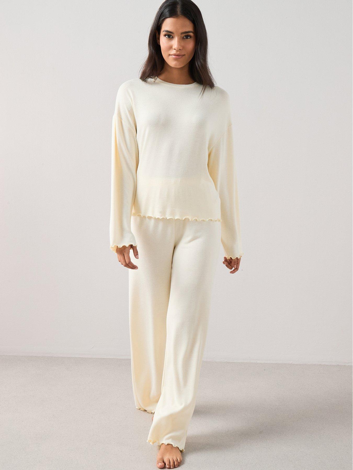 Image 6 of 6 of The Very Collection Long Sleeve Lettuce Hem Pyjama Set - Yellow