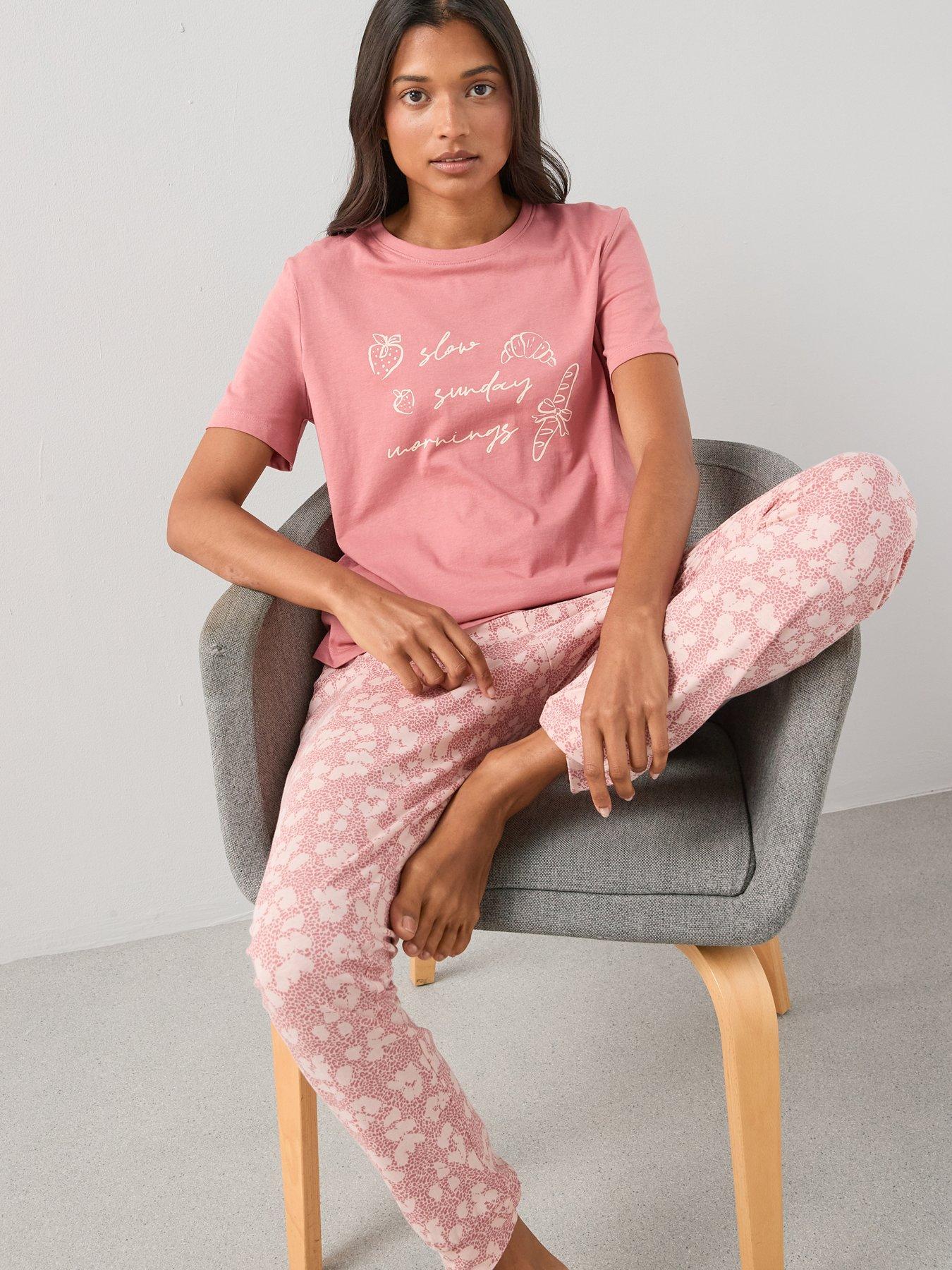 the-very-collection-short-sleeve-slow-sundays-tshirt-and-floral-jogger-pyjama-set-pink