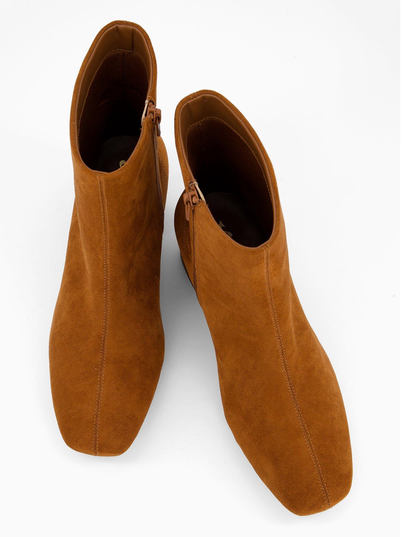 the-very-collection-wide-fit-square-toe-heeled-ankle-boot-brownoutfit