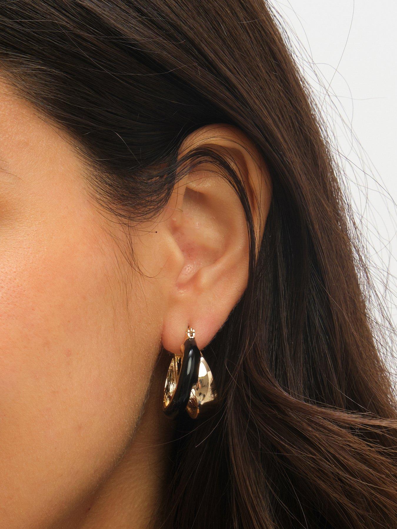 jon-richard-polished-and-jet-enamel-double-hoop-earrings-goldoutfit